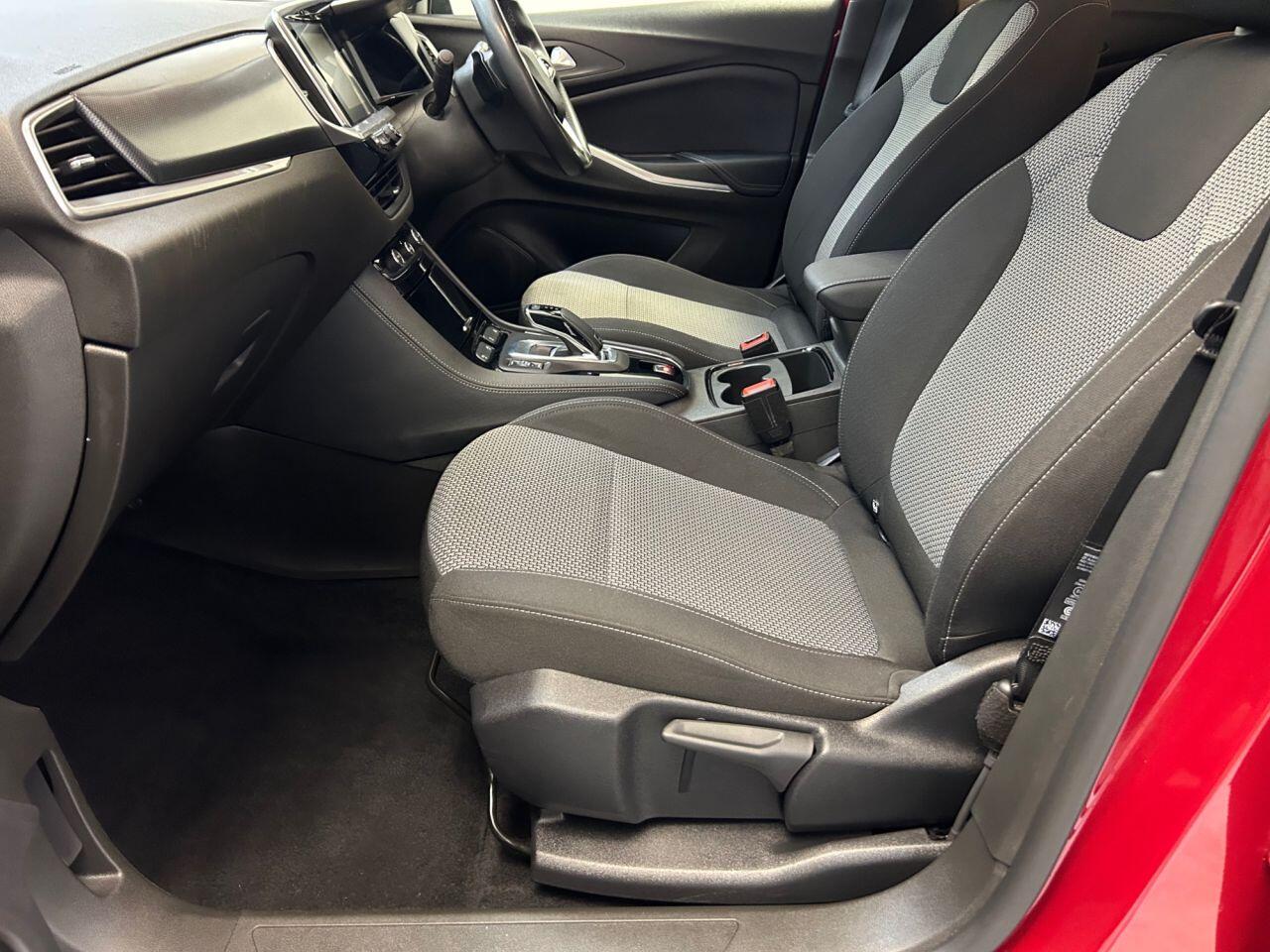 Vauxhall Grandland view 52
