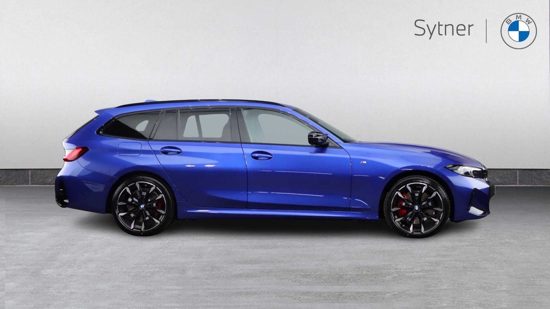 BMW 3 Series view 3