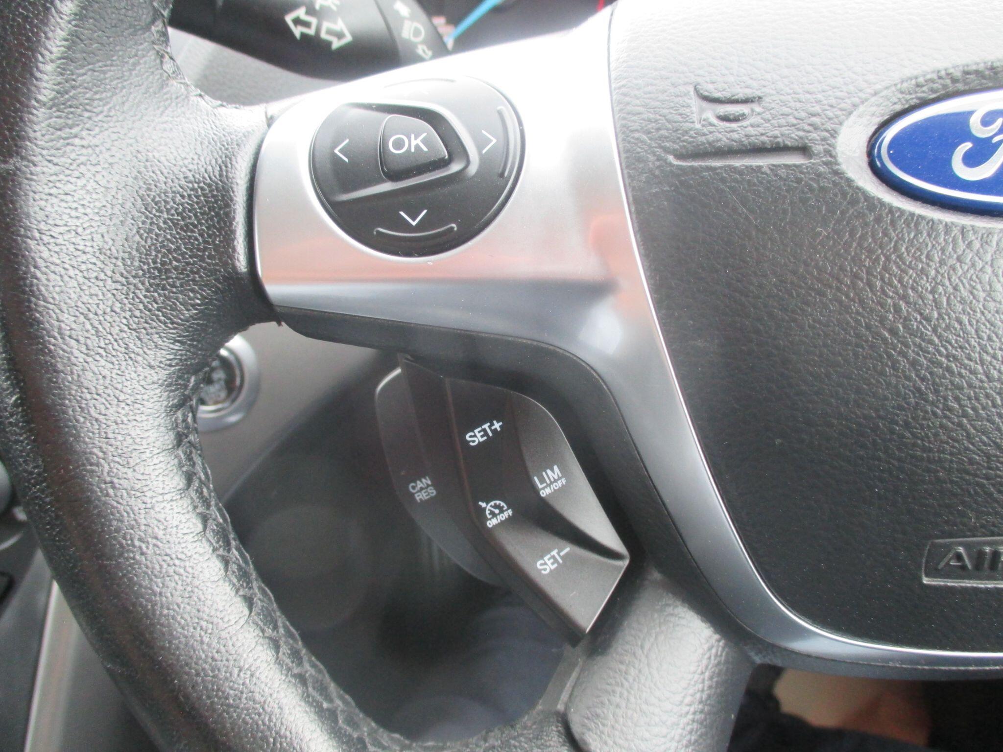 Ford Kuga view 33