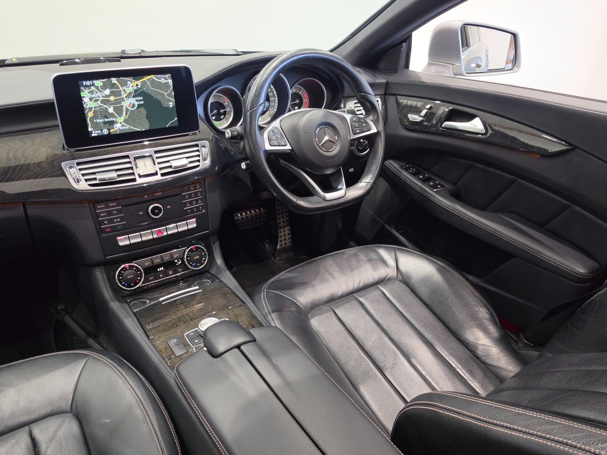 Mercedes-Benz CLS view 99