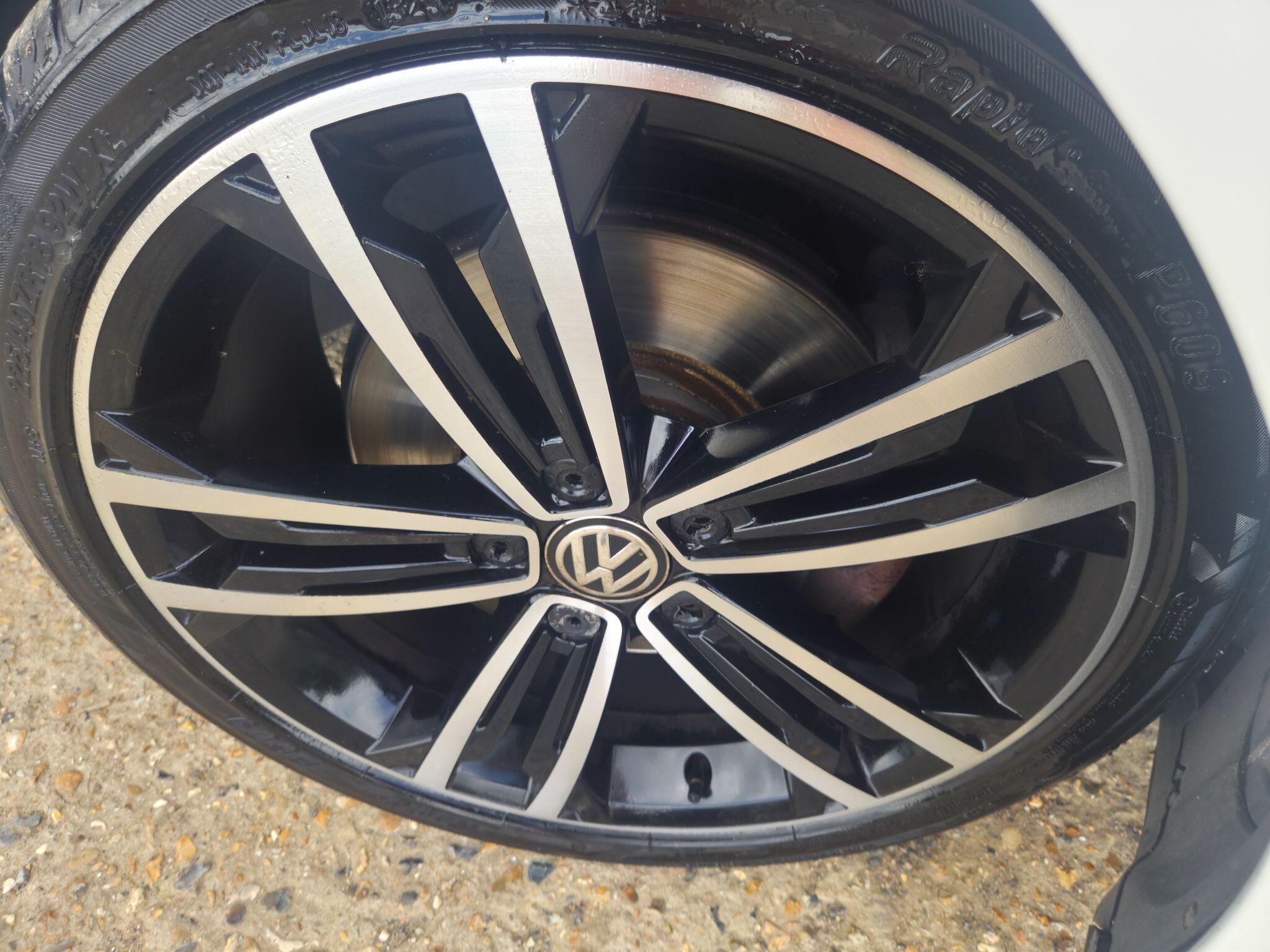 Volkswagen Golf view 22