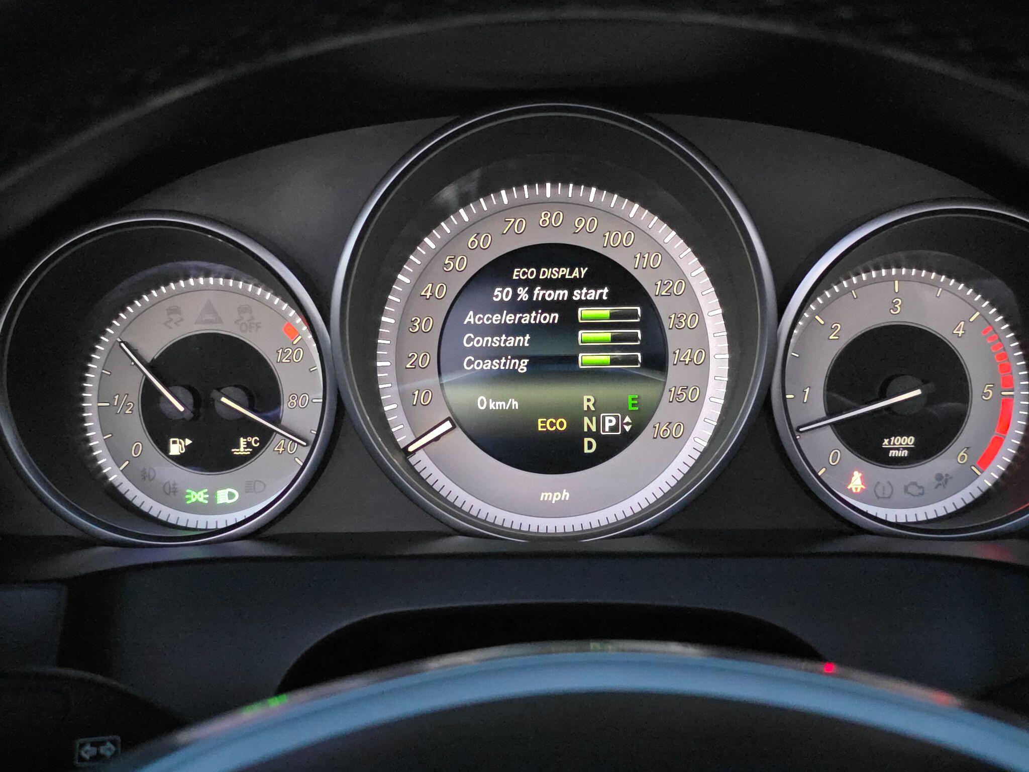 2014 Mercedes-Benz E Class image 40