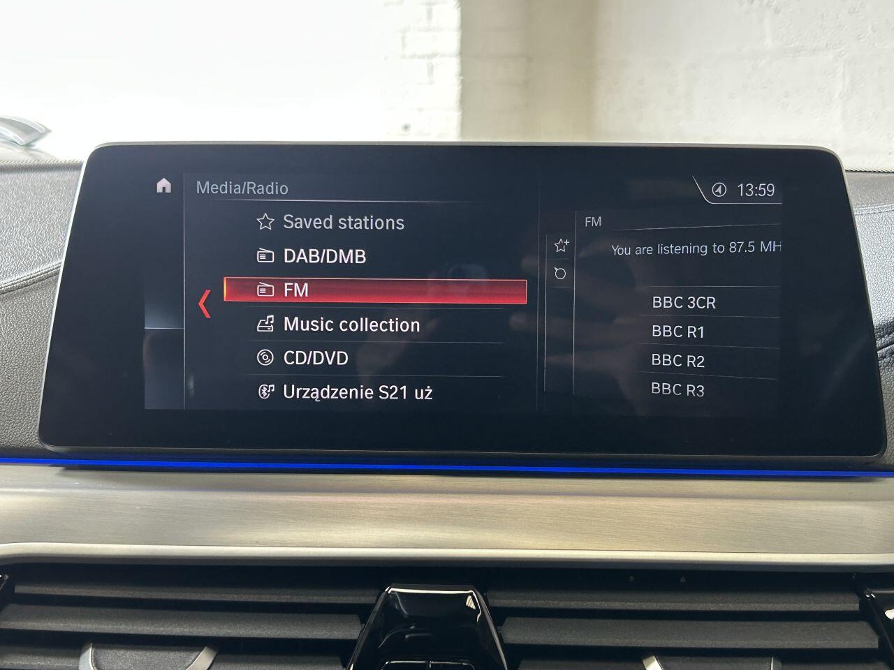 BMW 5 Series view 46
