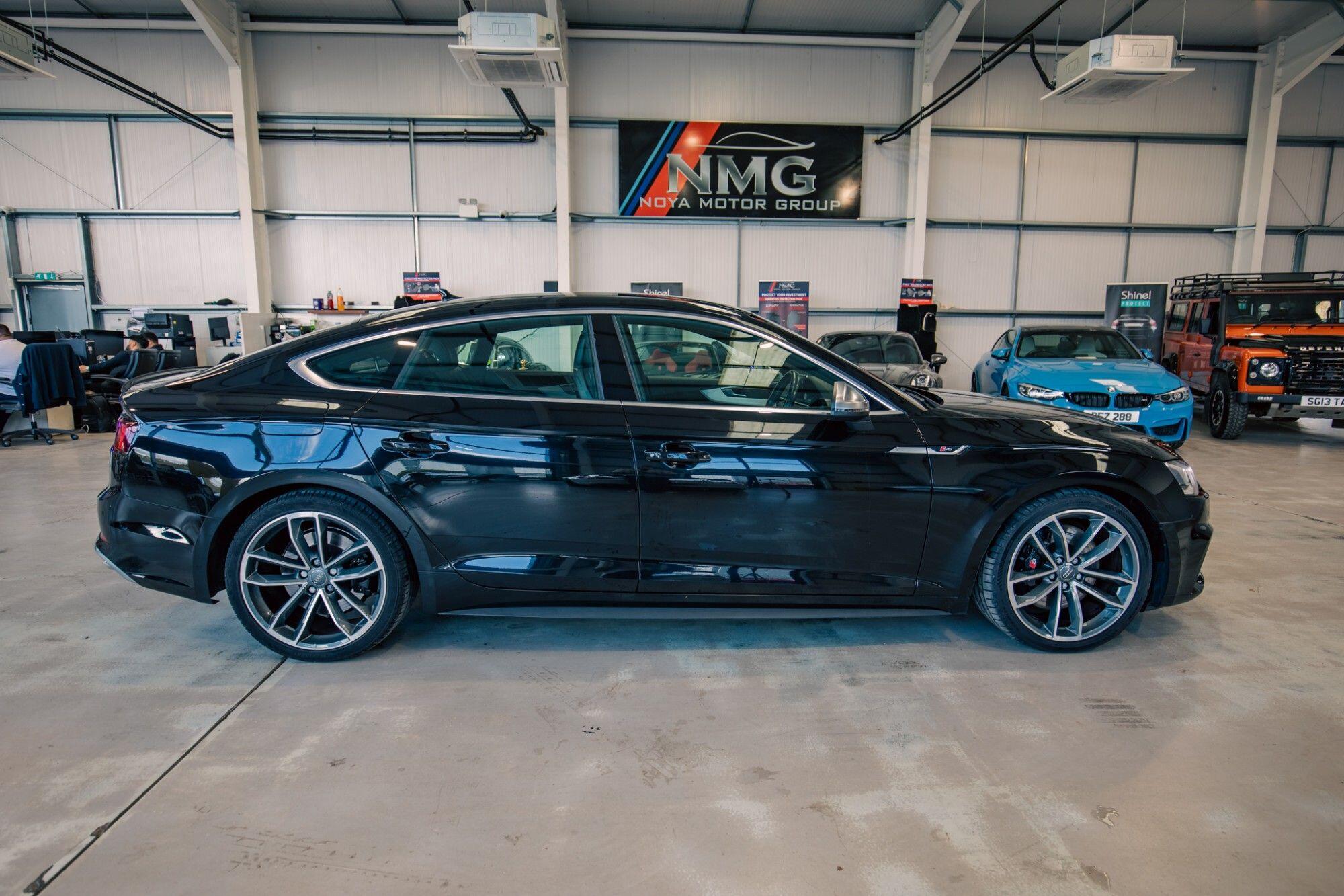 Audi S5 view 29