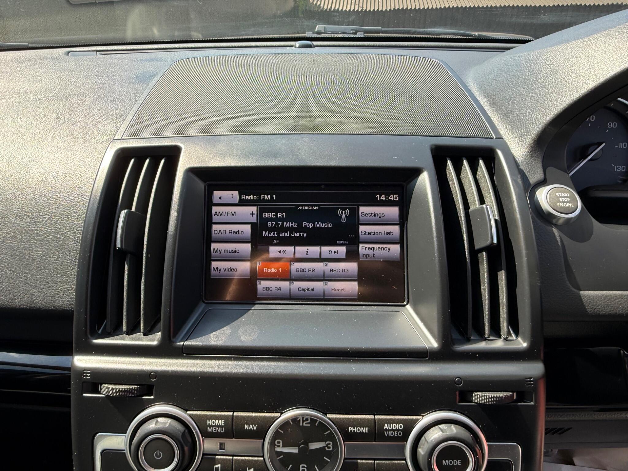 Land Rover Freelander view 34