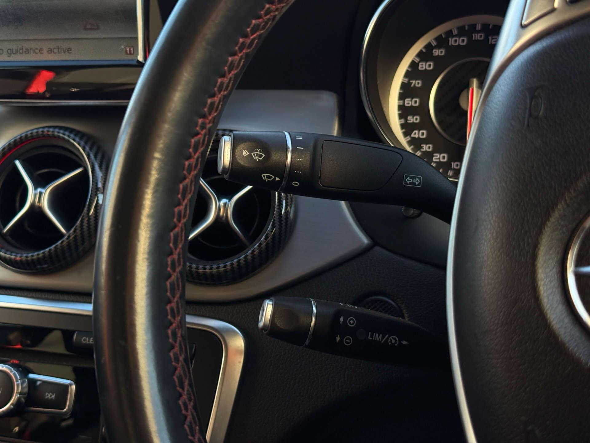 Mercedes-Benz Cla view 52