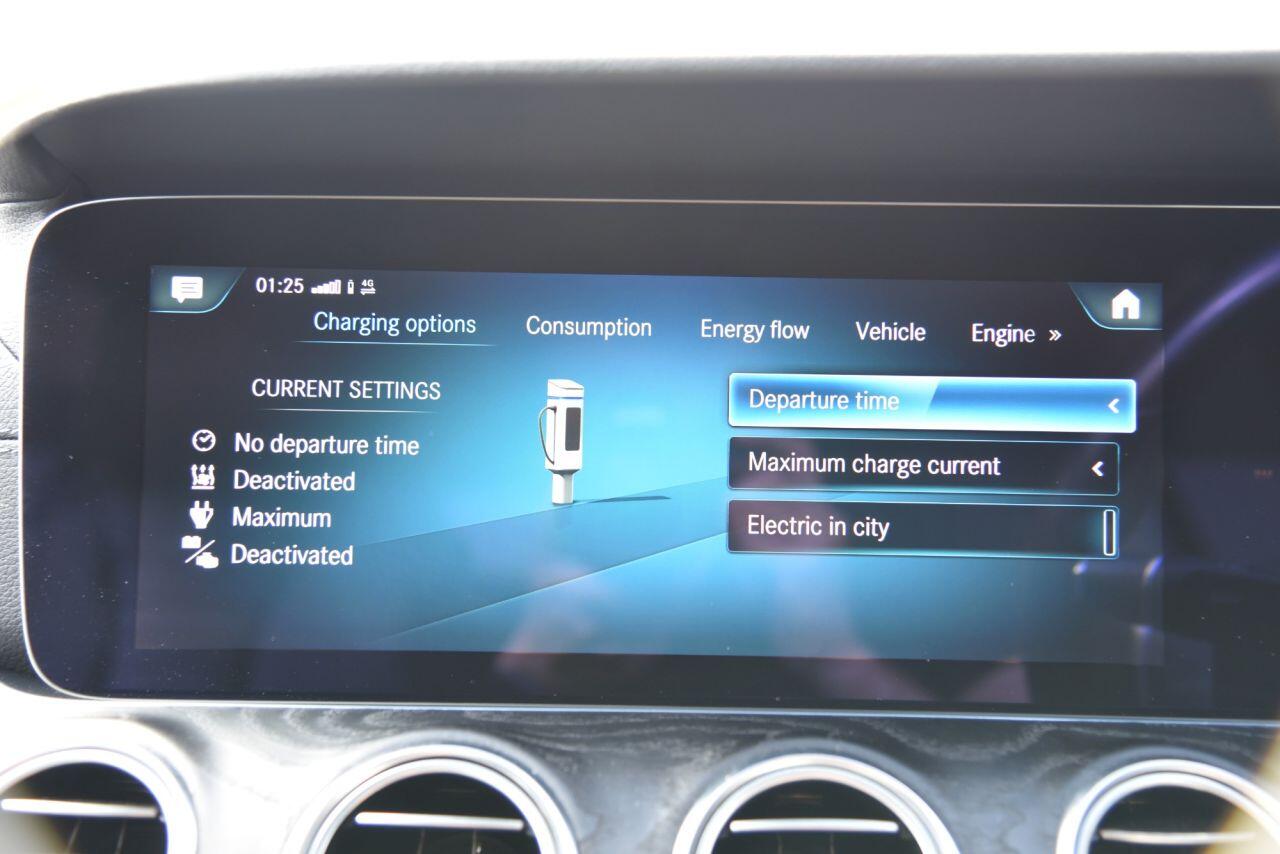 Mercedes-Benz E Class view 50