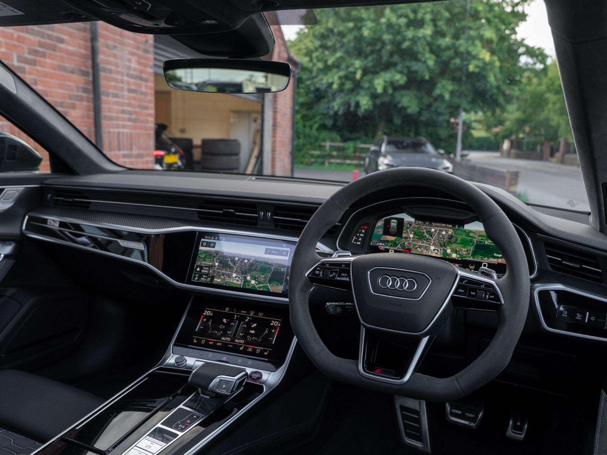 Audi RS6 Avant view 40
