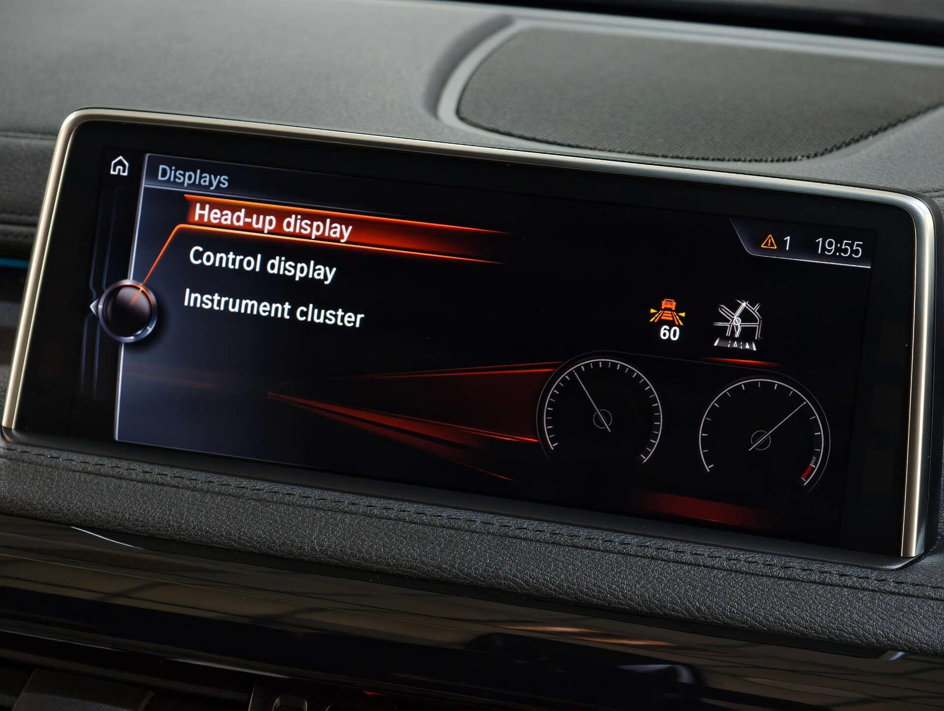 BMW X6 view 56