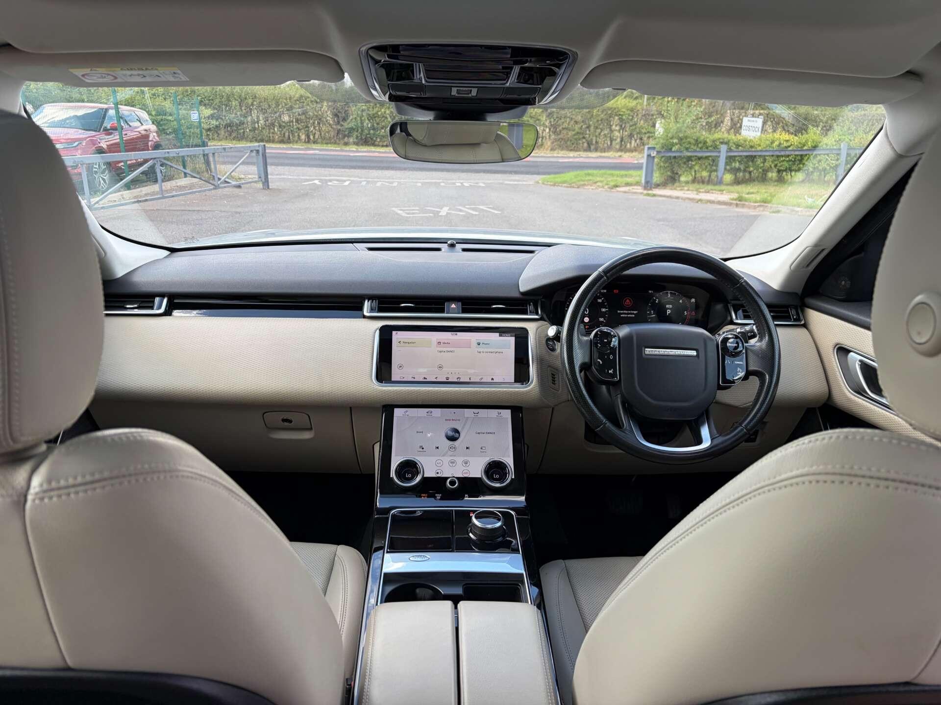 Land Rover Range Rover Velar view 34