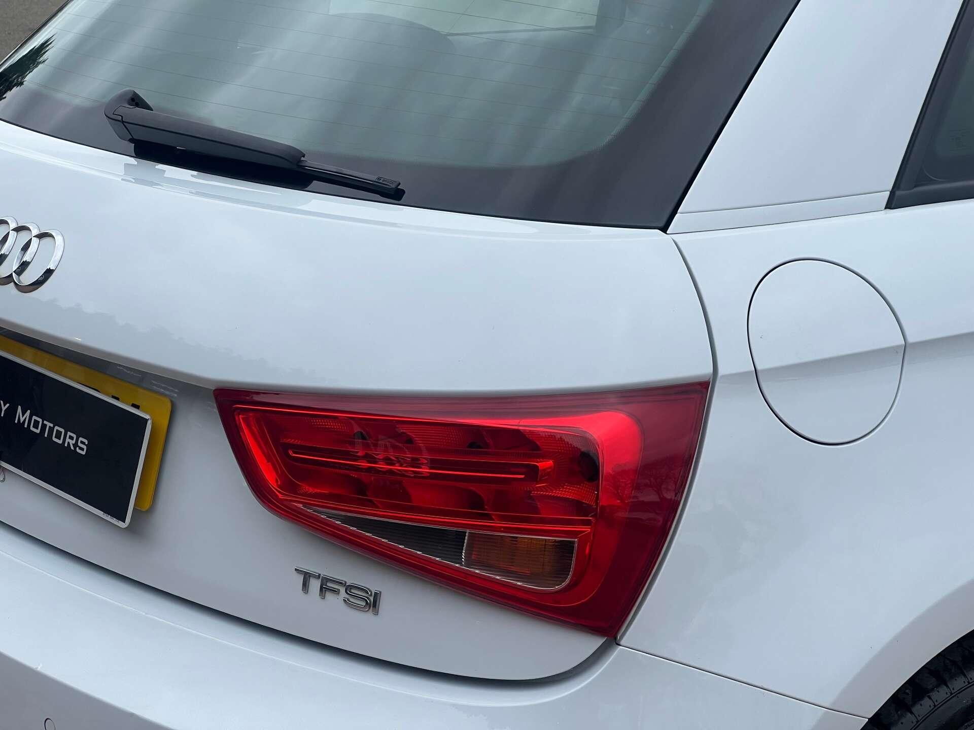 Audi A1 view 8
