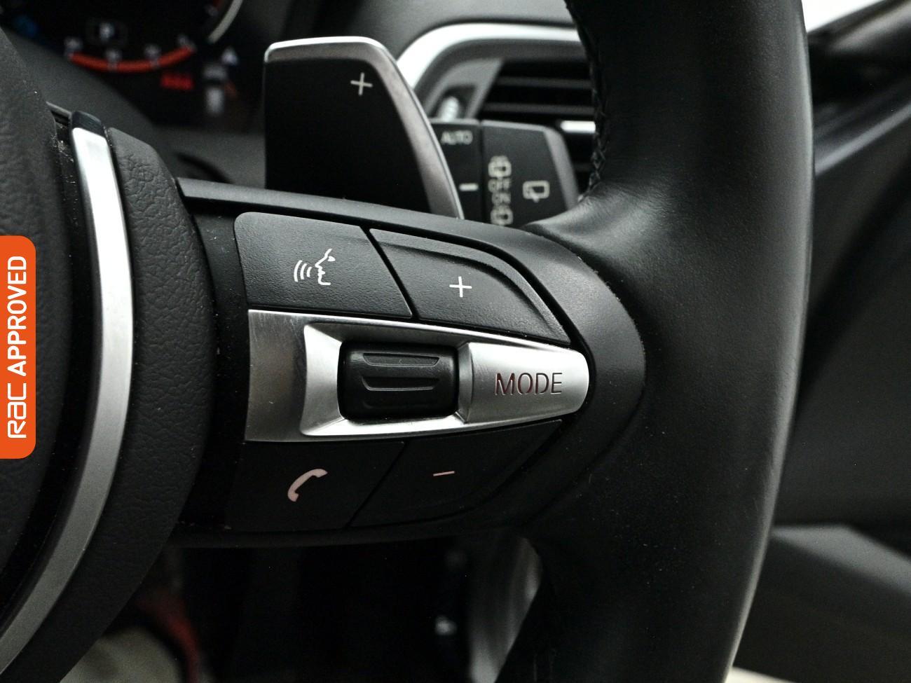 BMW 1 Series view 24