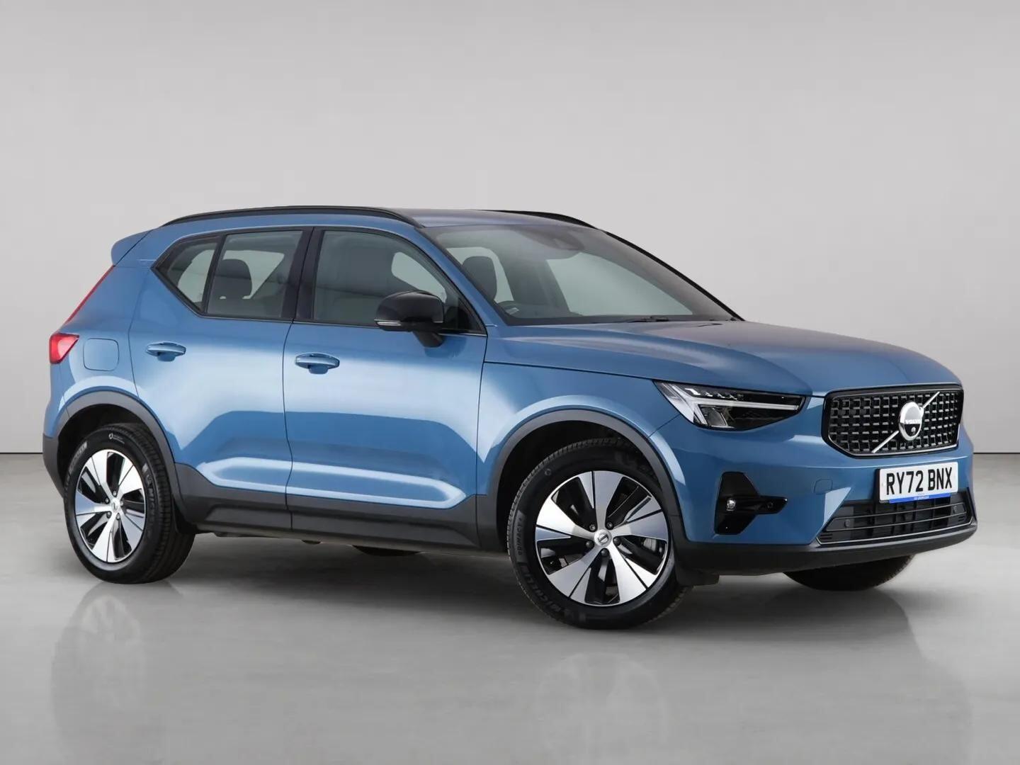 2022 Volvo XC40 in Blue for sale
