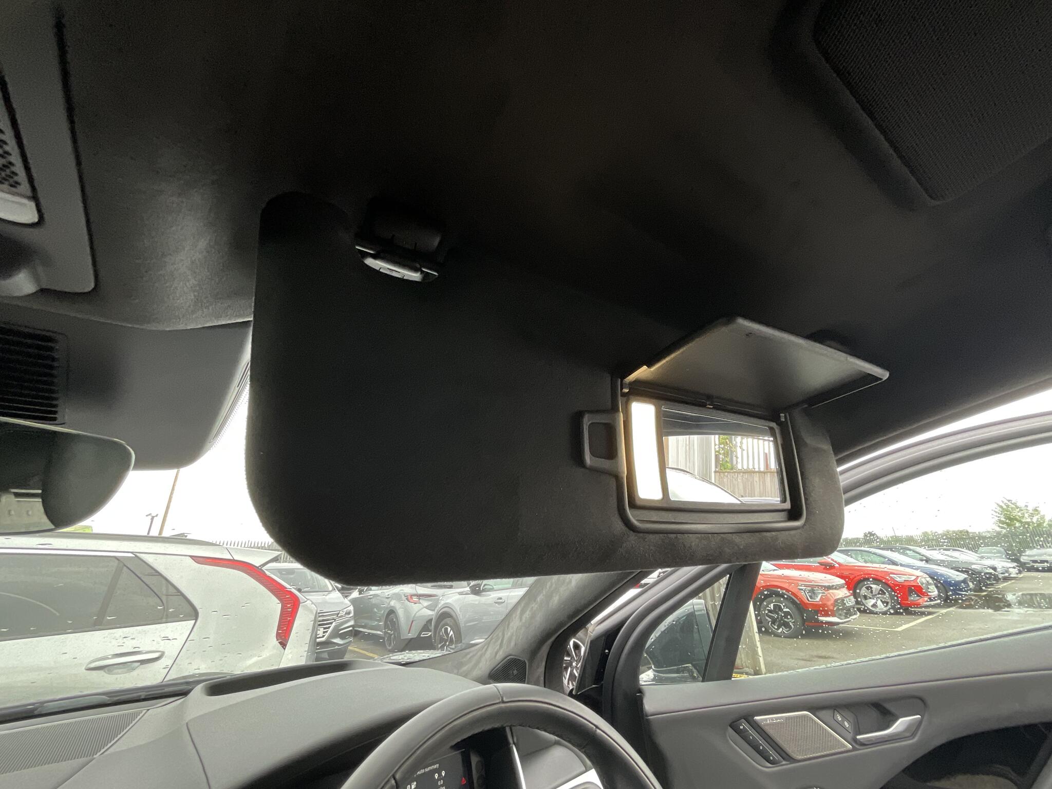 Jaguar I-Pace view 31