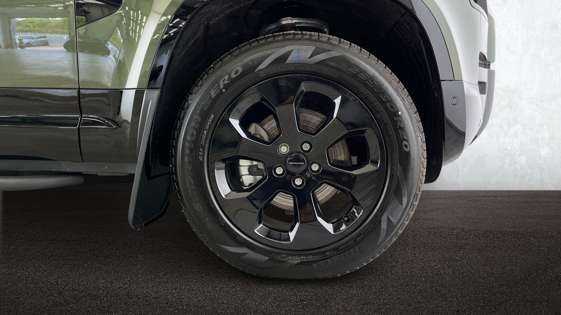 Land Rover Defender view 11