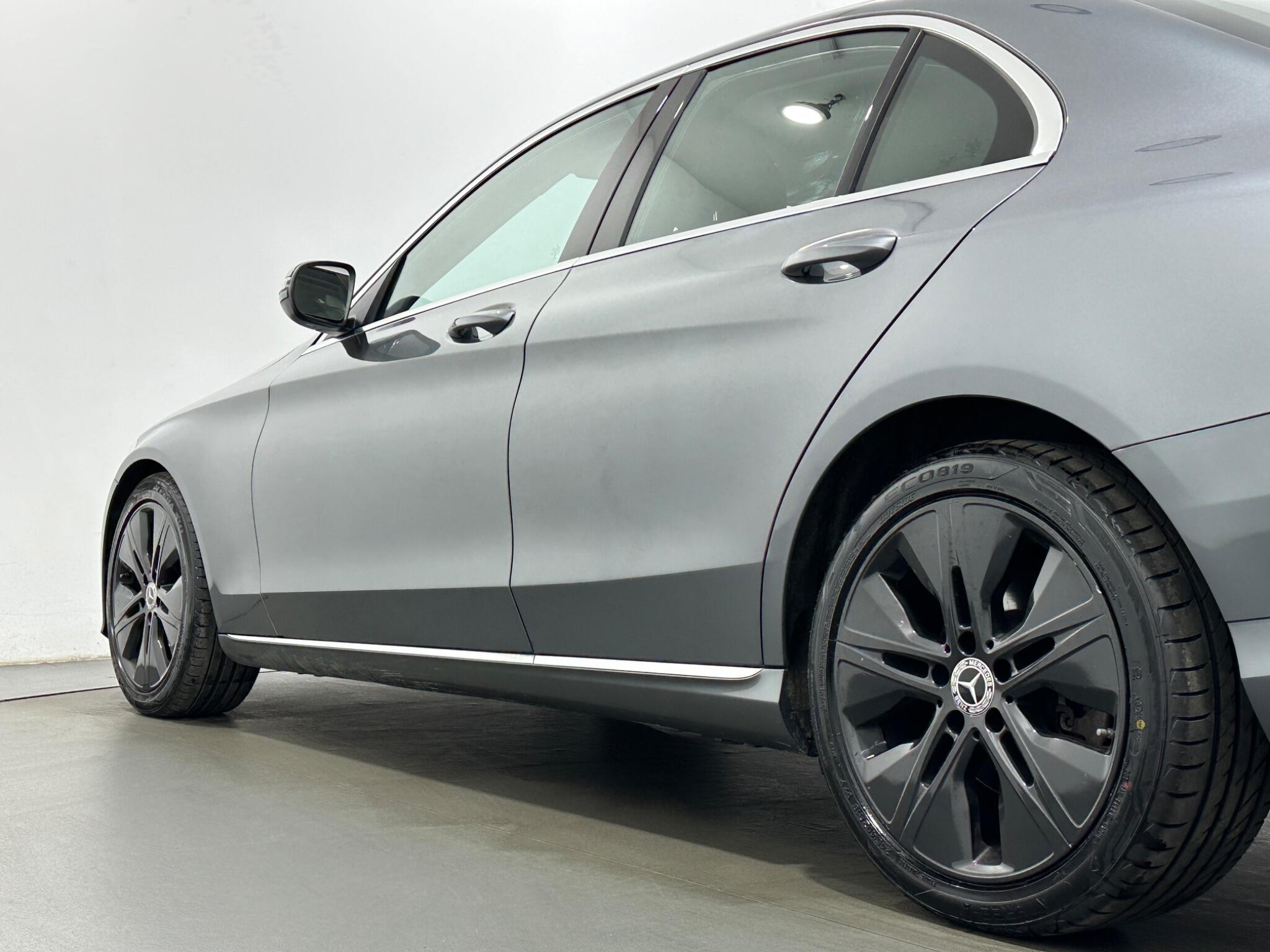 Mercedes-Benz C-Class view 50