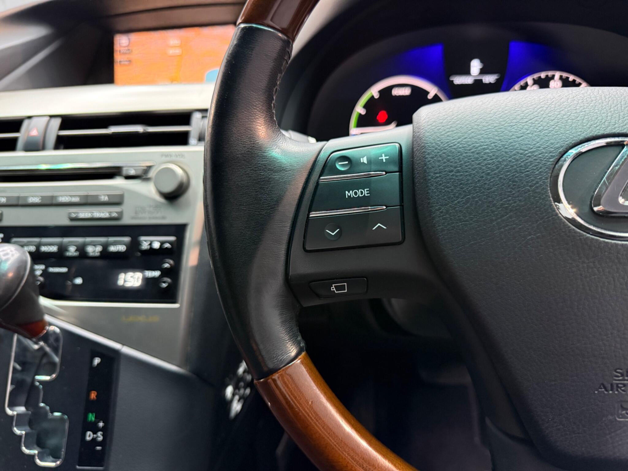Lexus RX view 9