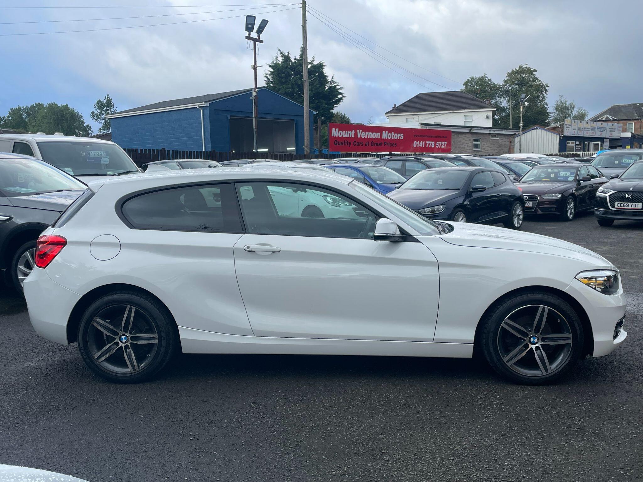BMW 1 Series view 12