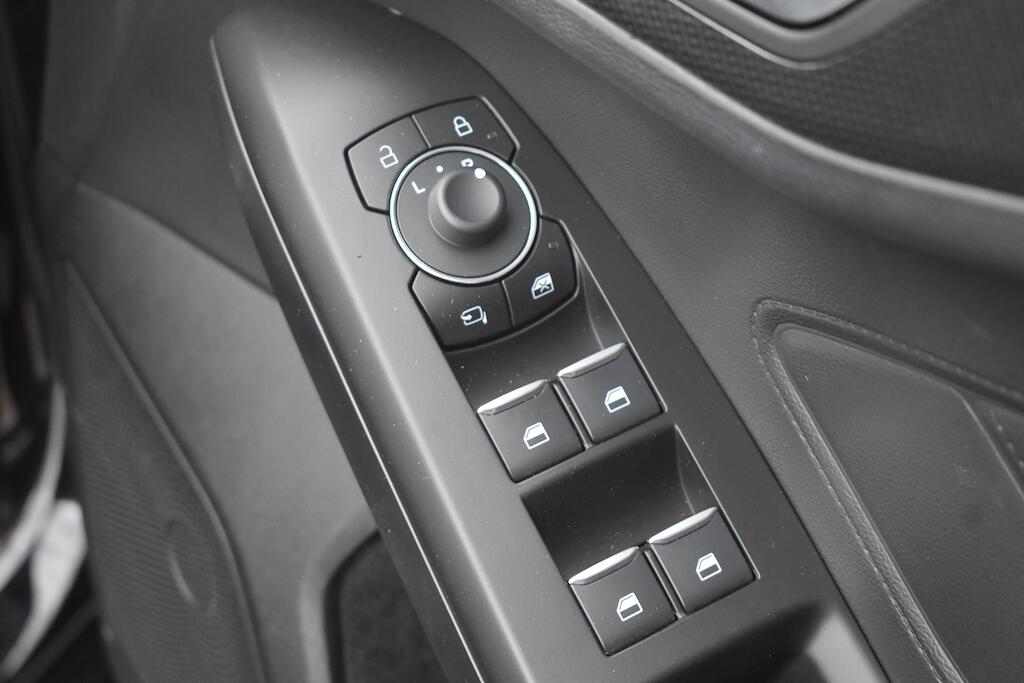 Ford Focus view 47