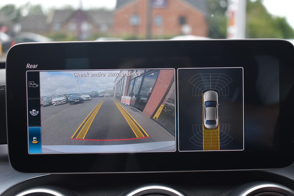 Mercedes-Benz C Class view 16