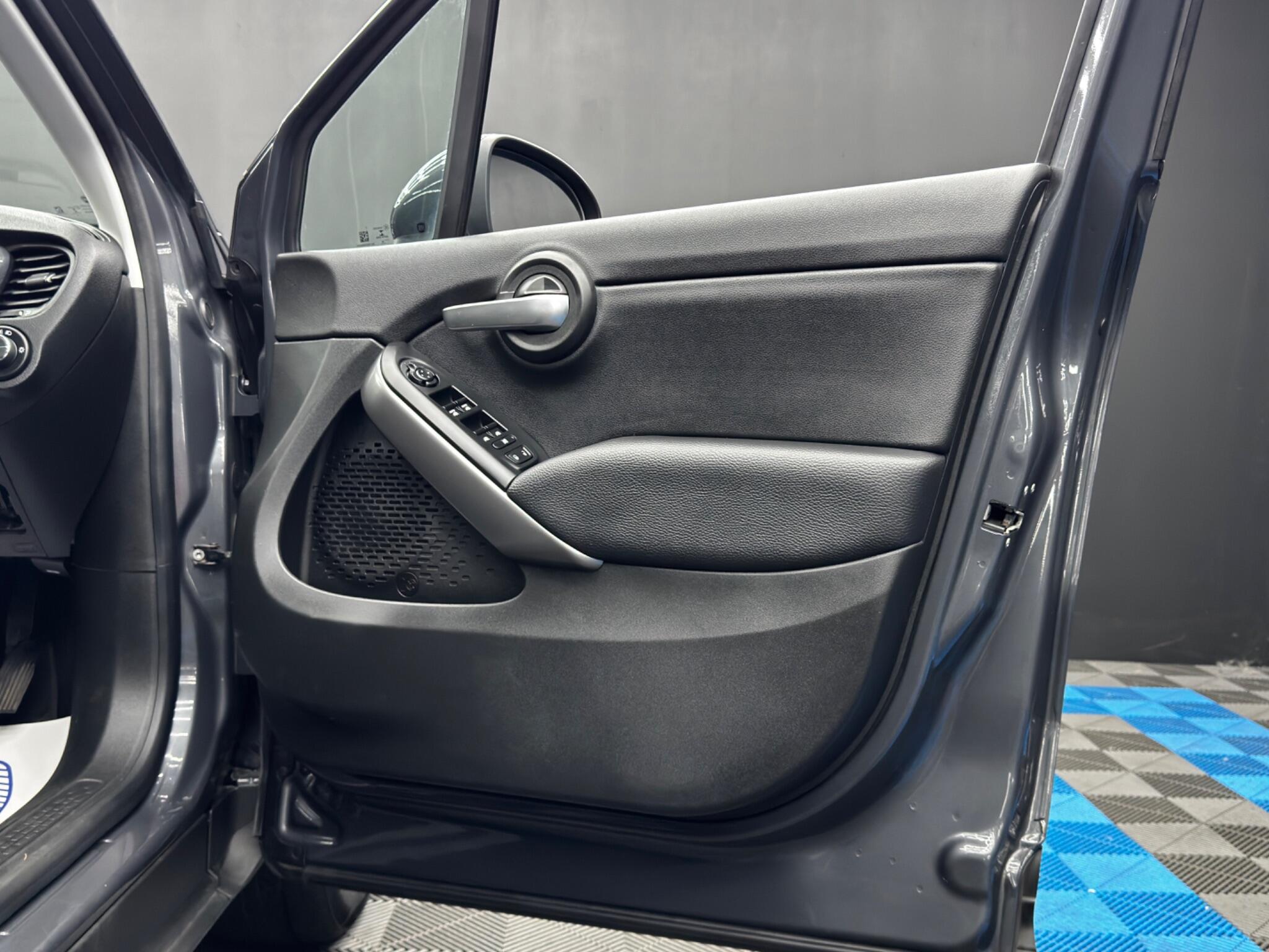 Fiat 500x view 34
