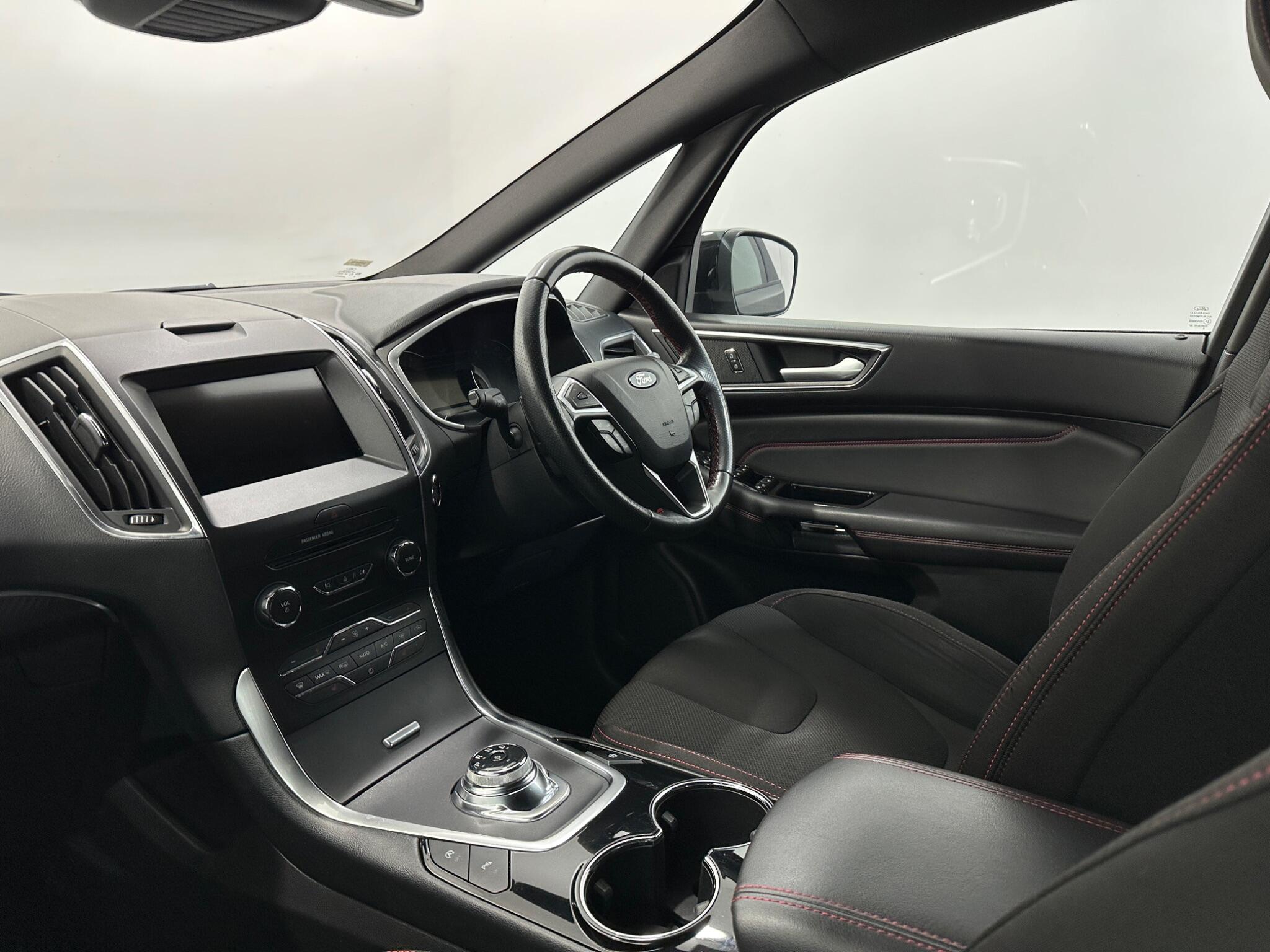 Ford S-Max view 31