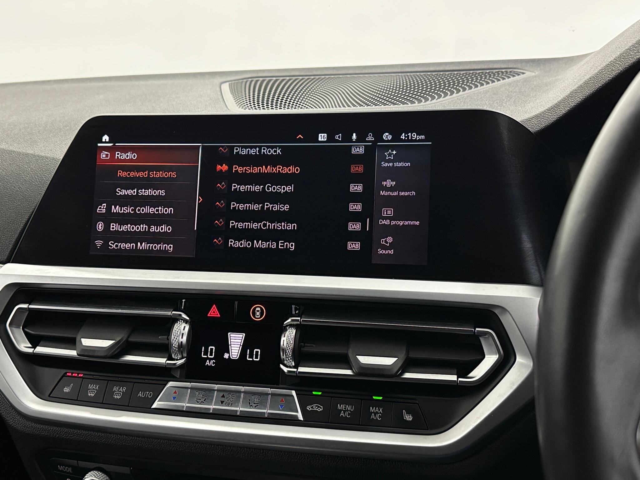 BMW 3 Series view 28