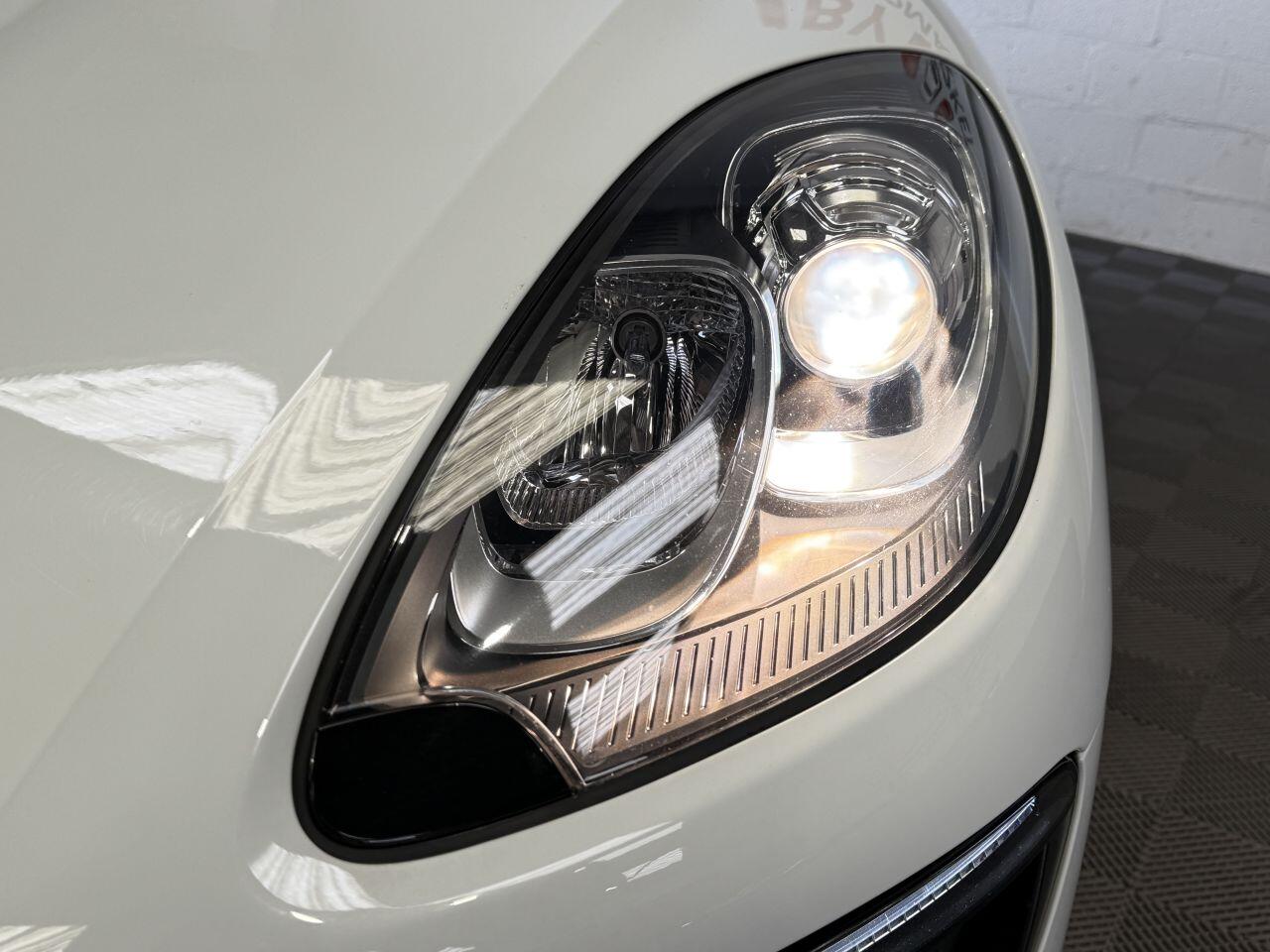 Porsche Macan view 27
