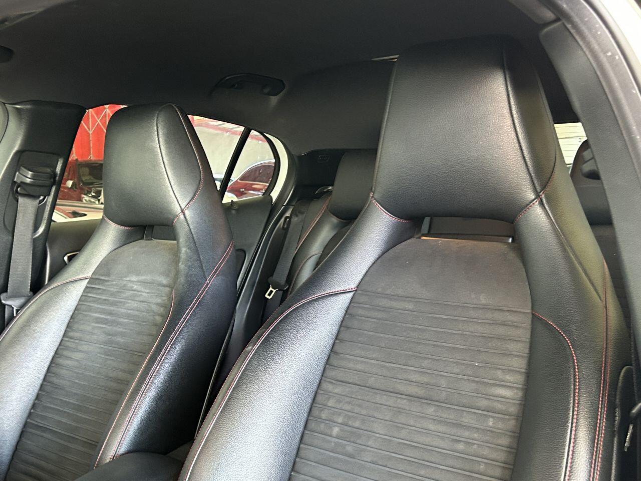 Mercedes-Benz Gla view 50