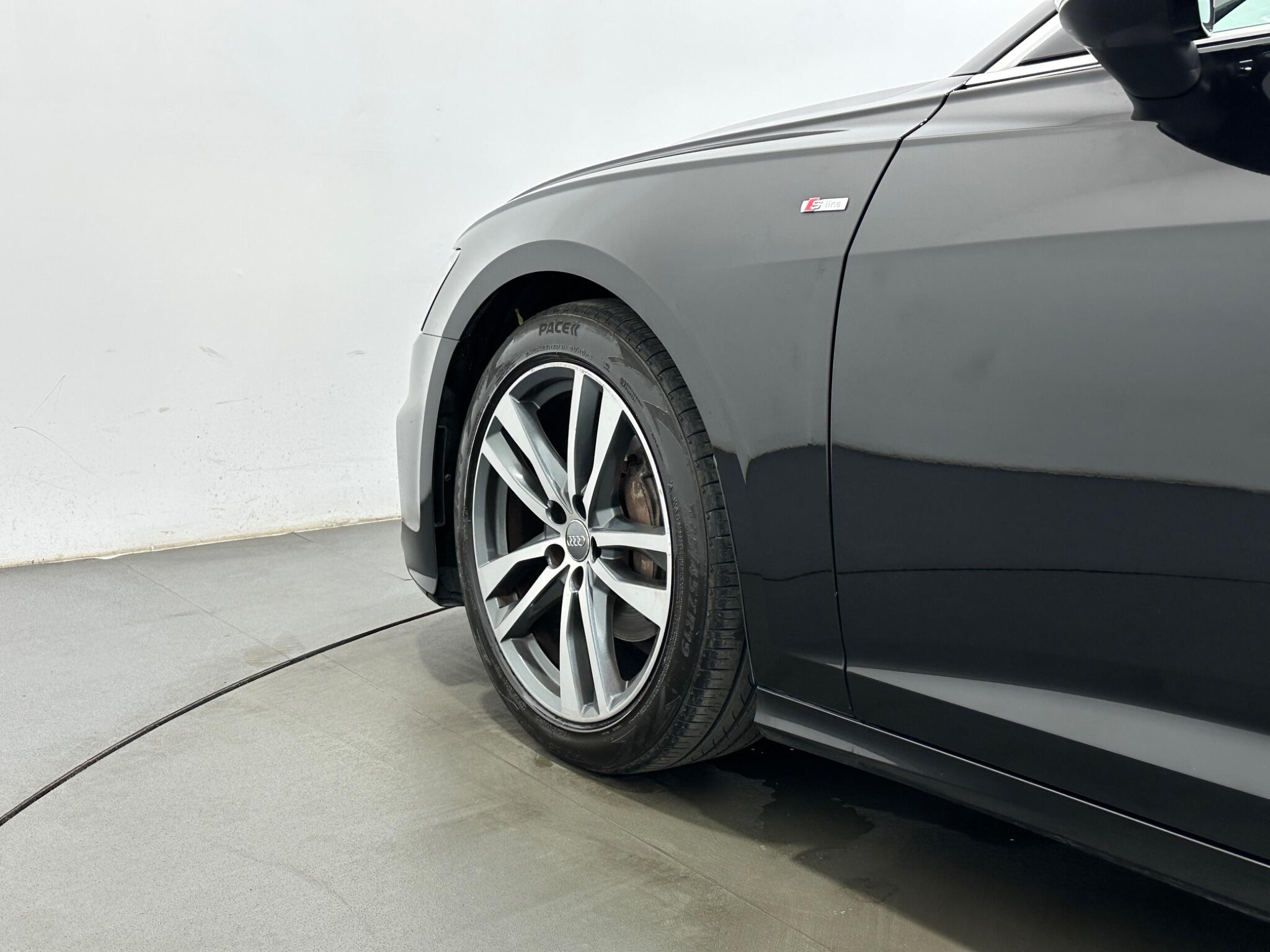 Audi A6 view 51