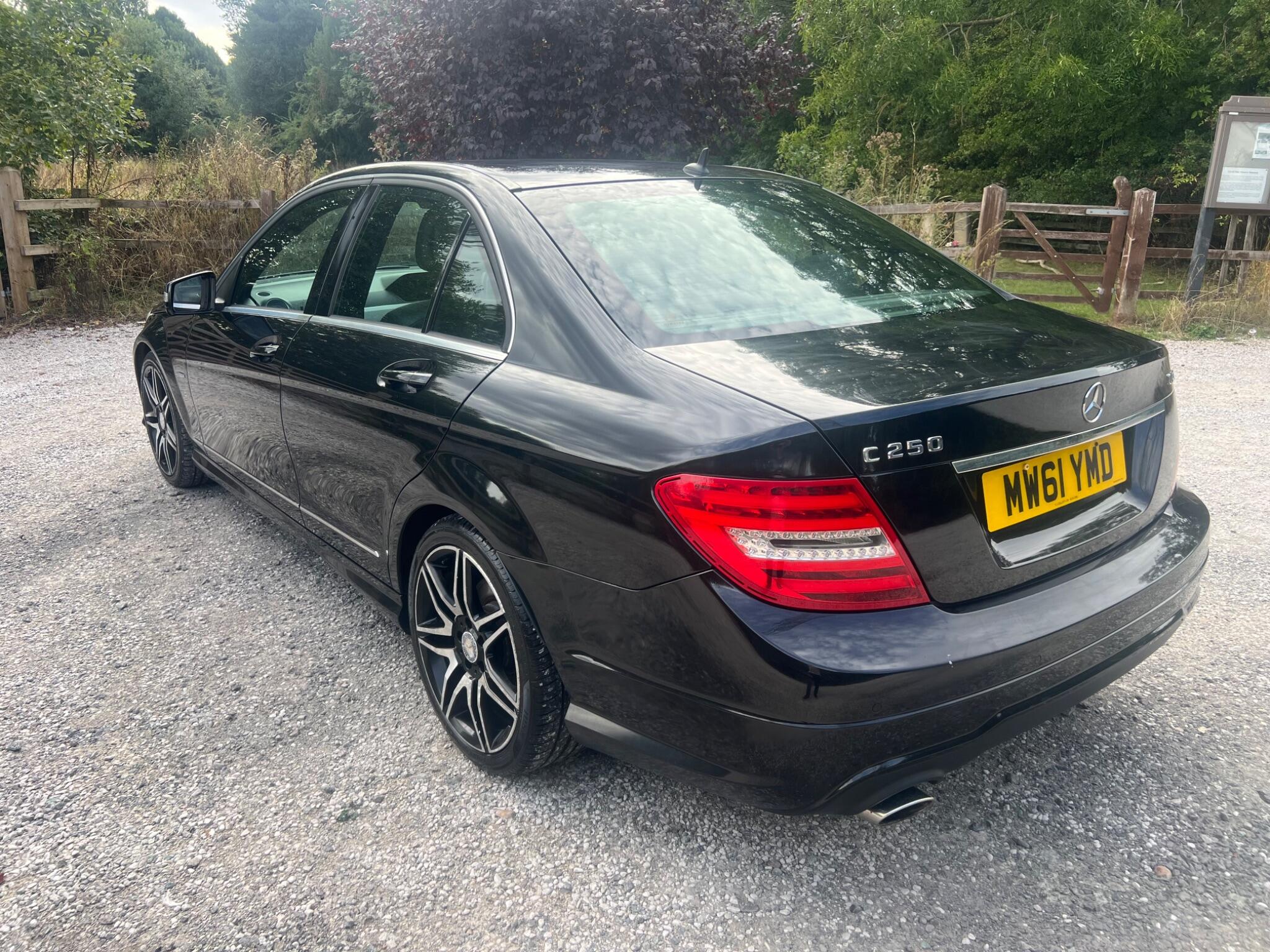 Mercedes-Benz C Class view 5