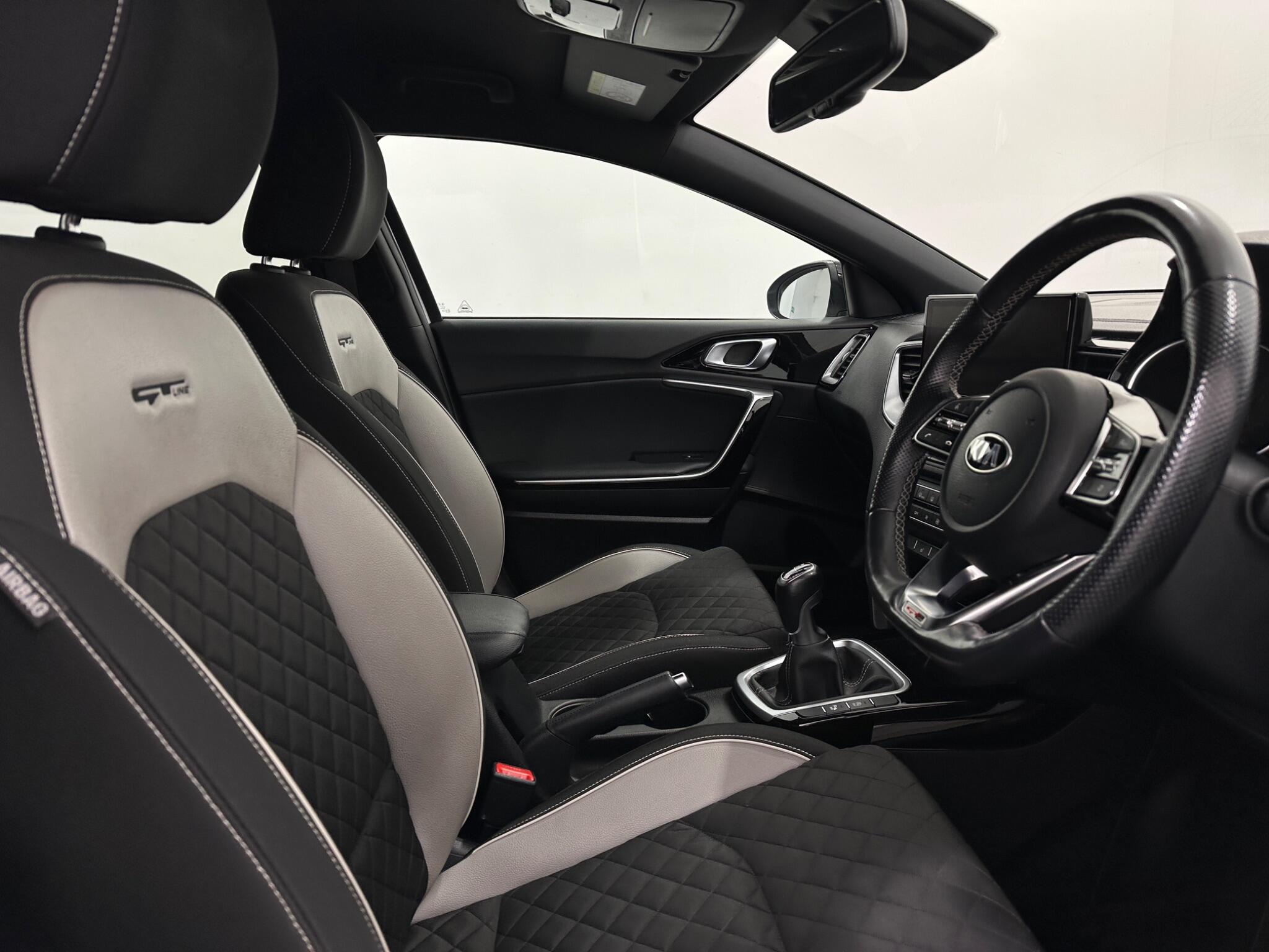 Kia Ceed view 32