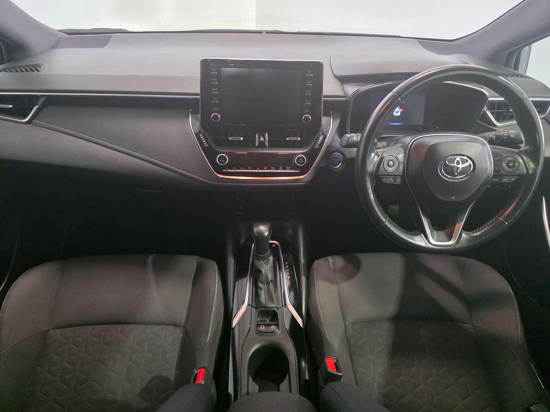 Toyota Corolla view 9
