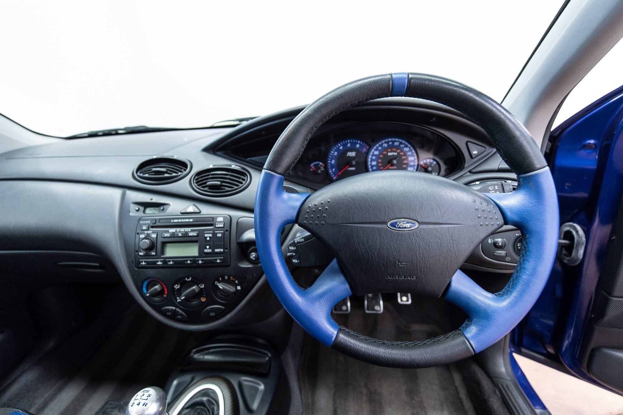 Ford Focus view 12