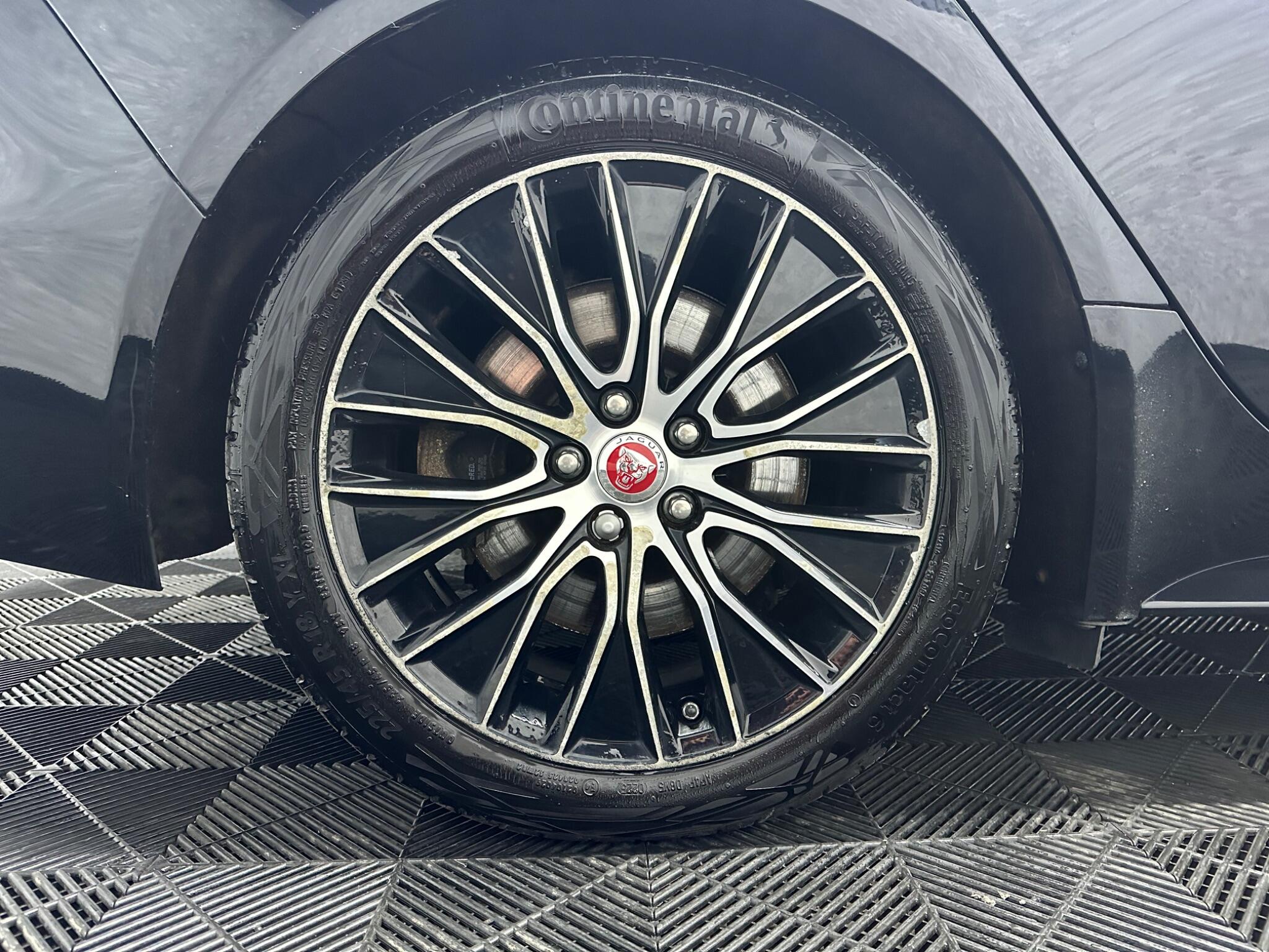 Jaguar Xe view 29