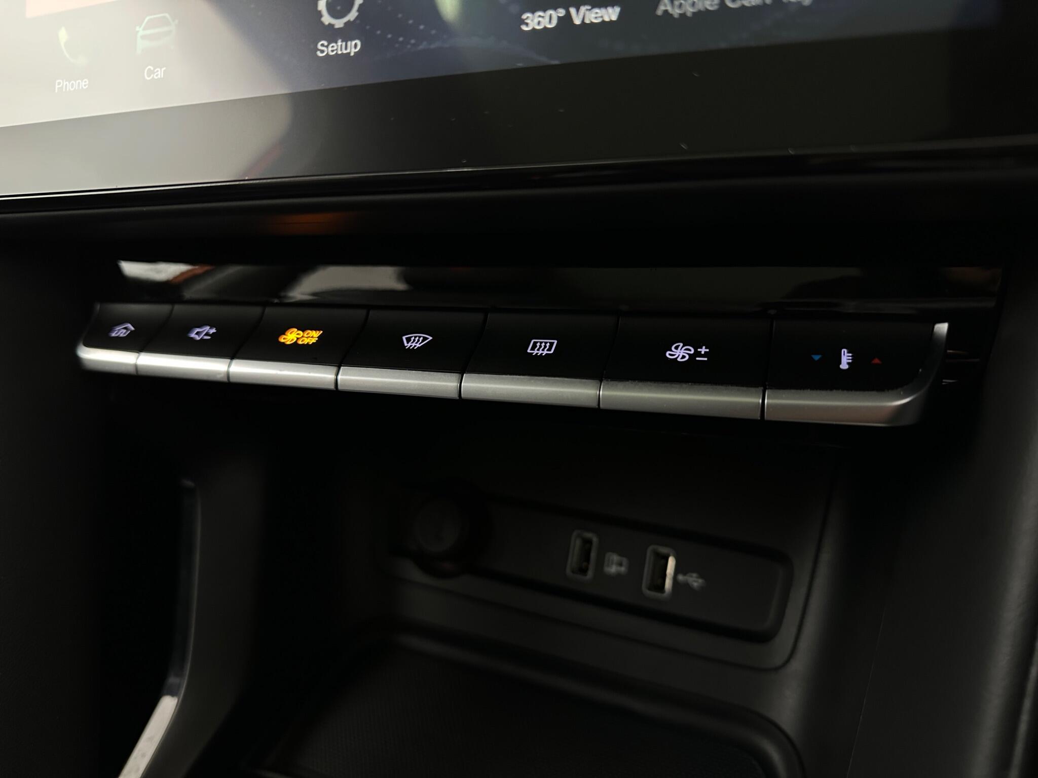 MG ZS view 22