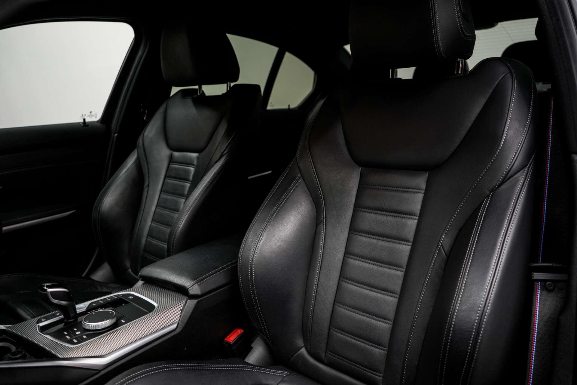 BMW 3 Series view 18