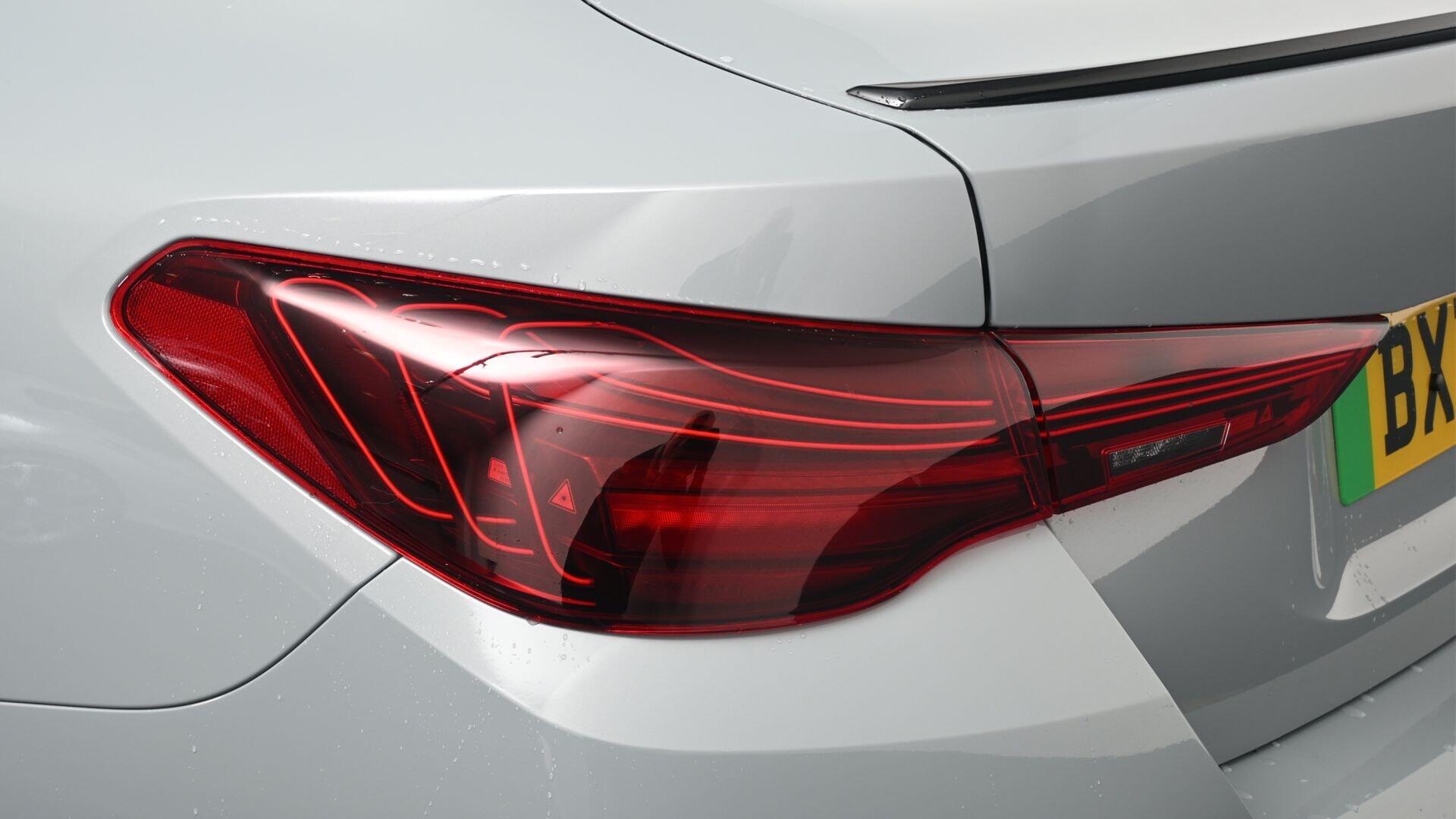BMW I4 view 22