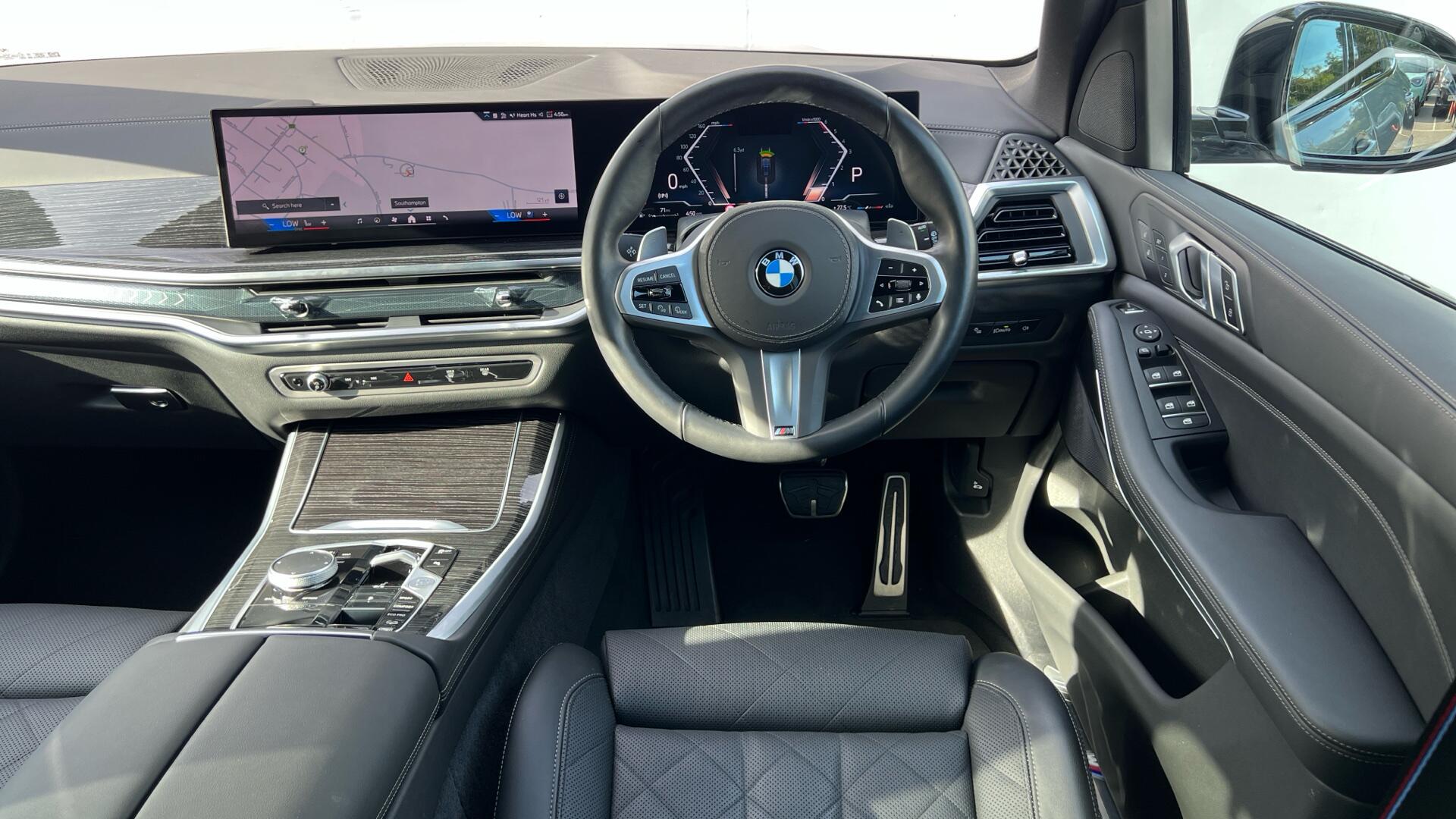 BMW X5 view 5