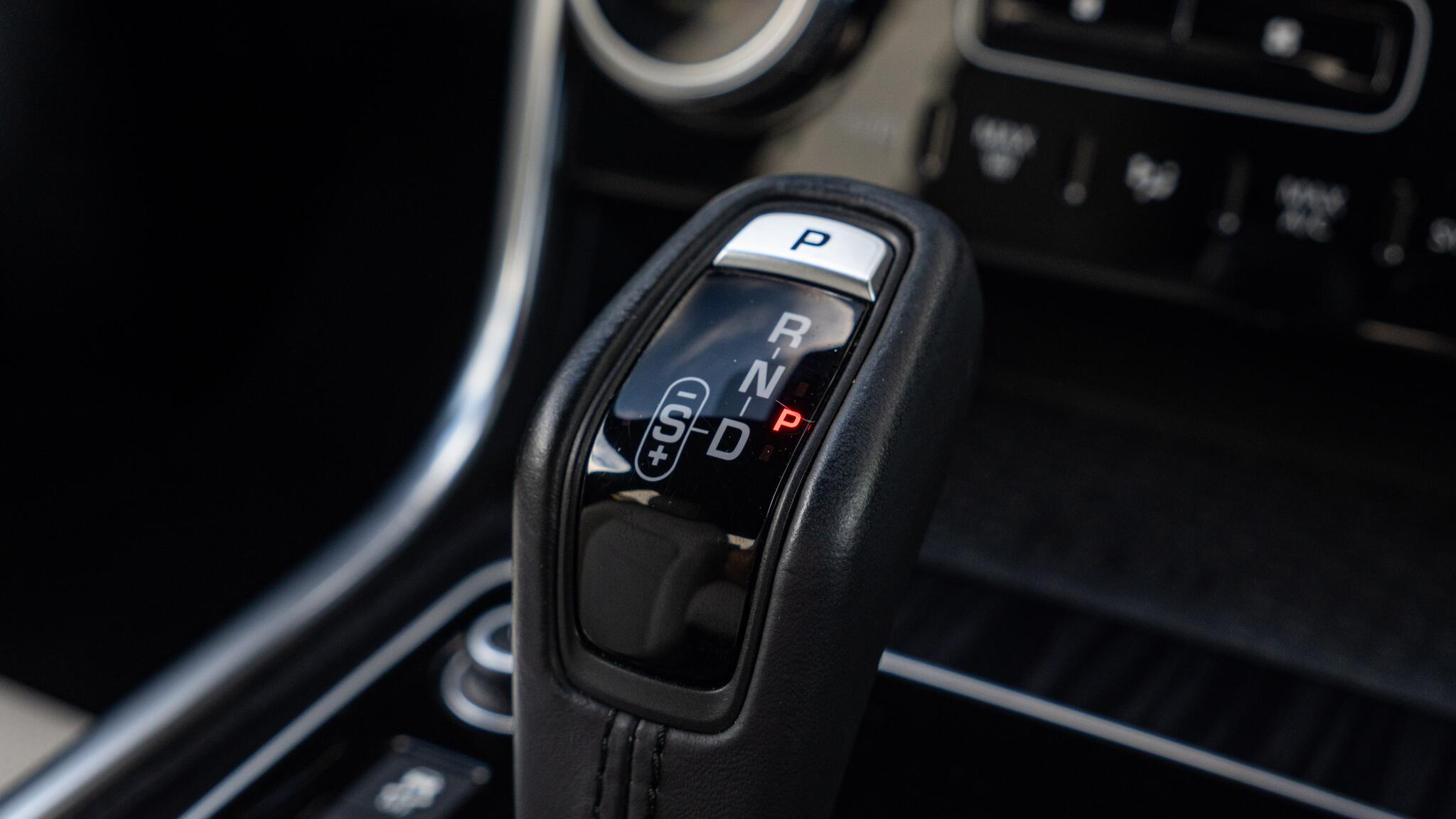 Jaguar Xe view 48