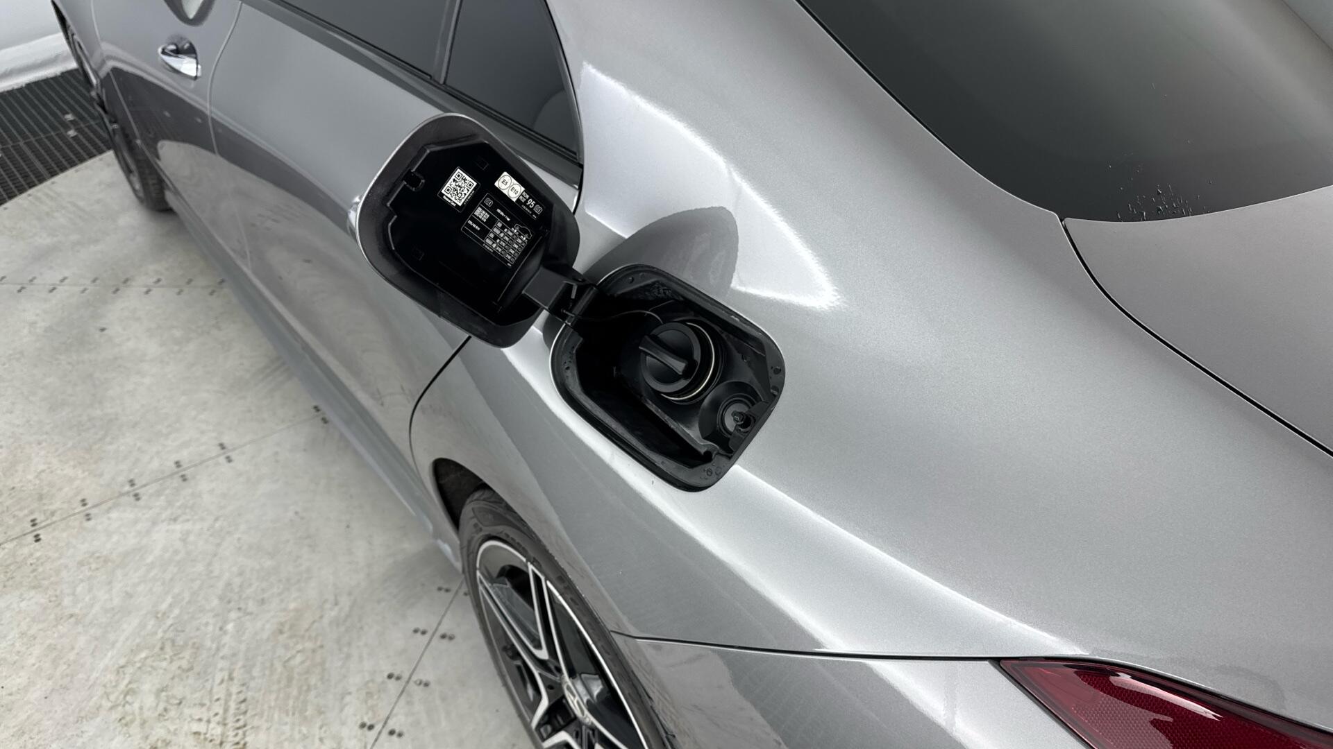 Mercedes-Benz Cla view 24