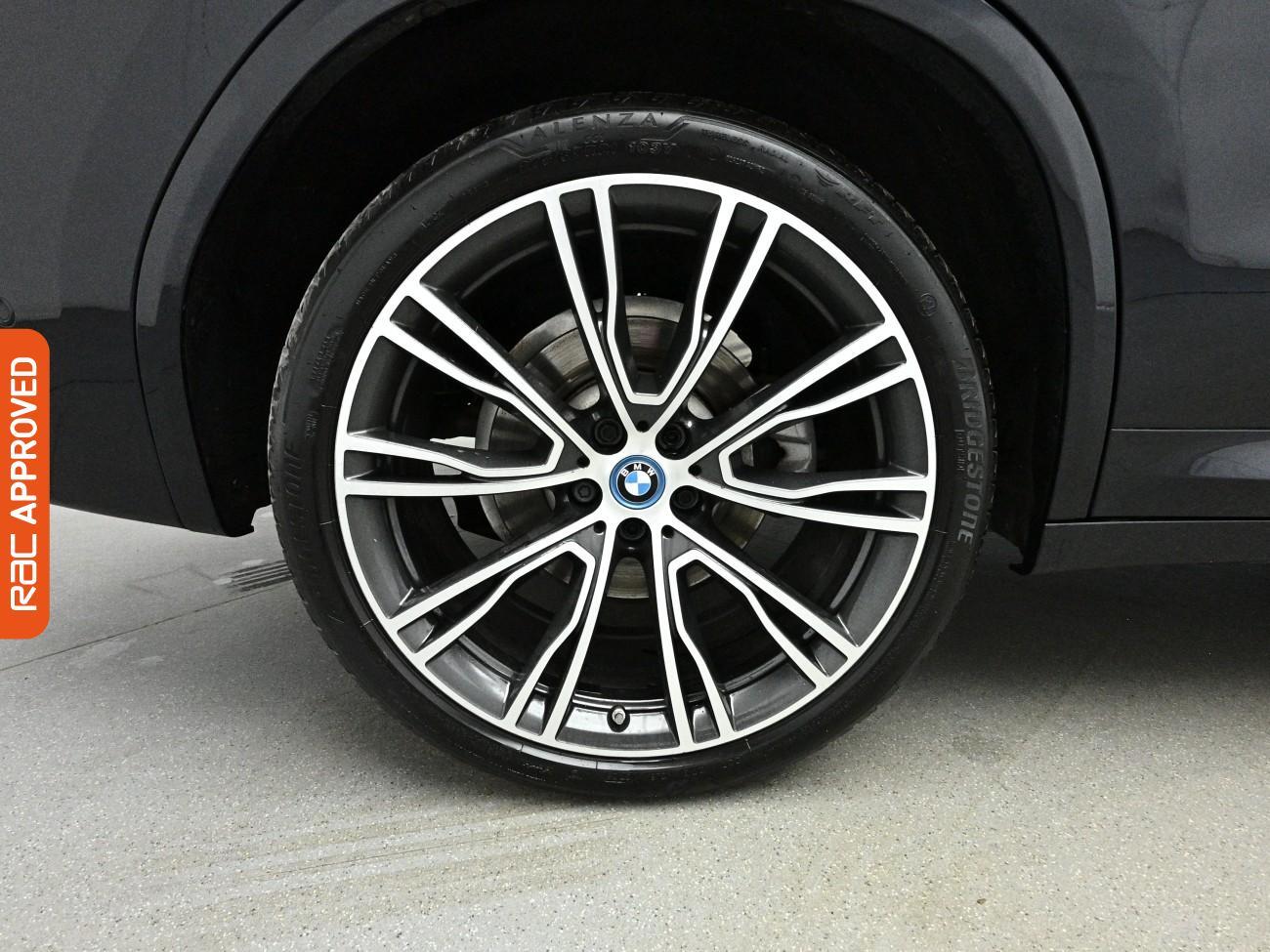 BMW X3 view 16