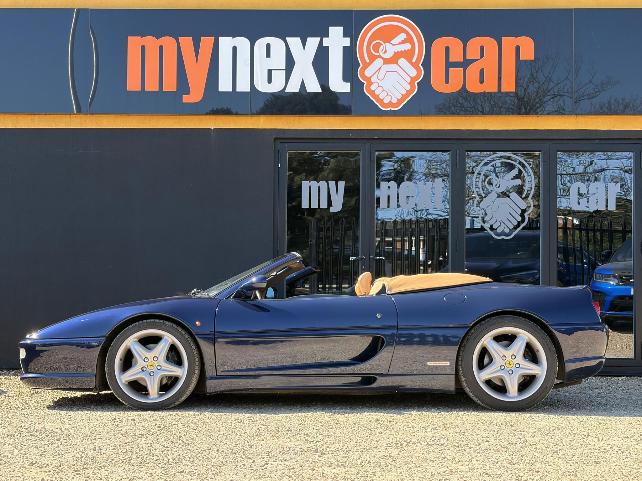 Ferrari F355 view 57