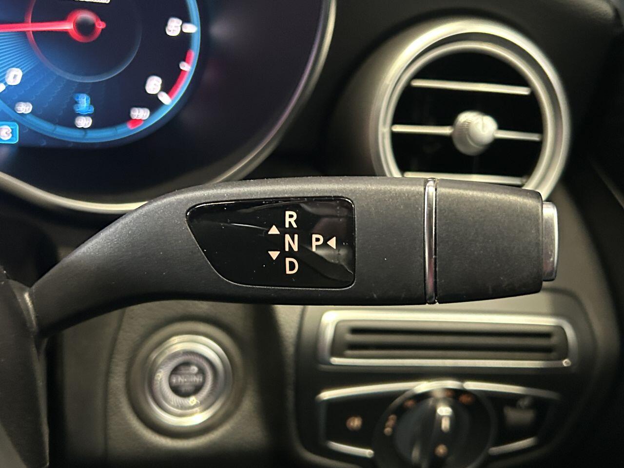 Mercedes-Benz C Class view 38