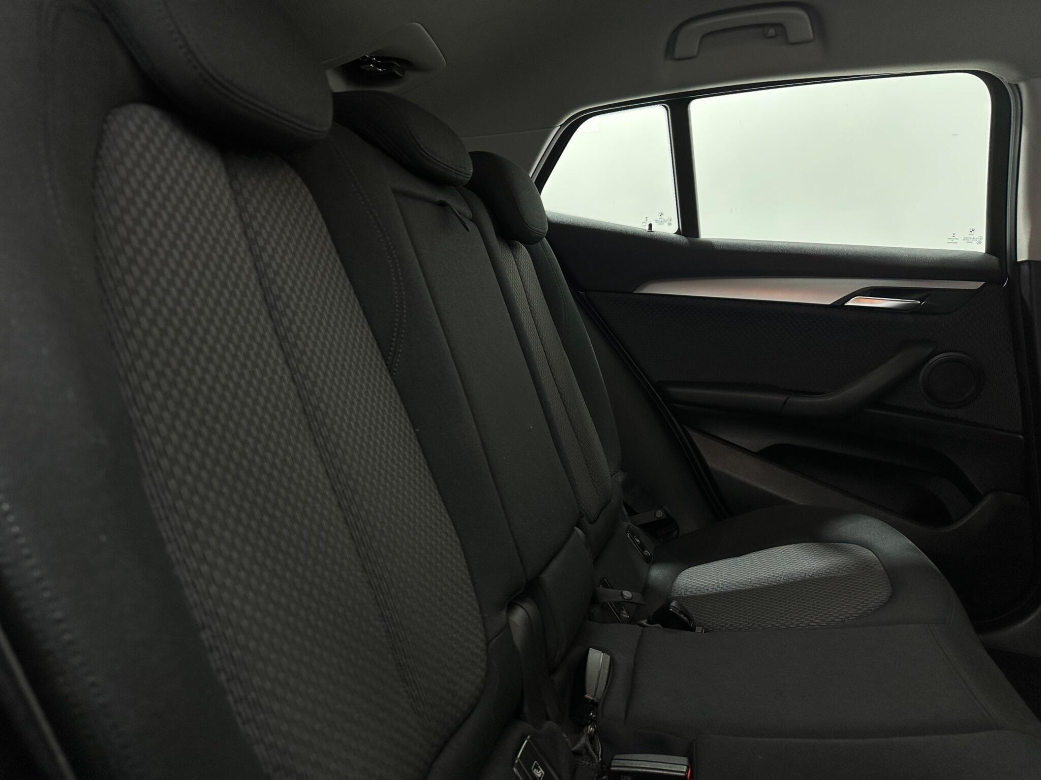 BMW X2 view 40