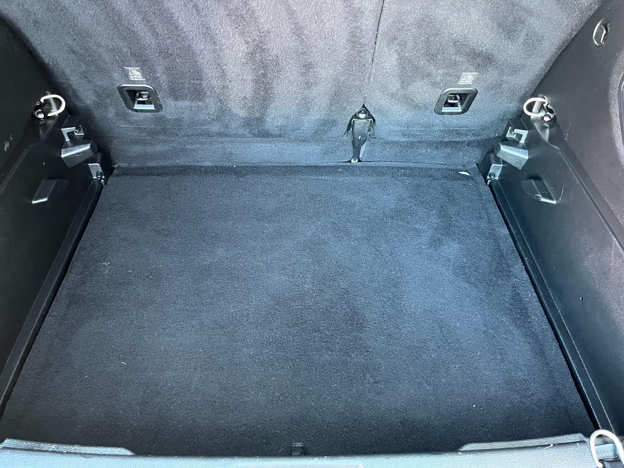 Jeep Renegade view 45