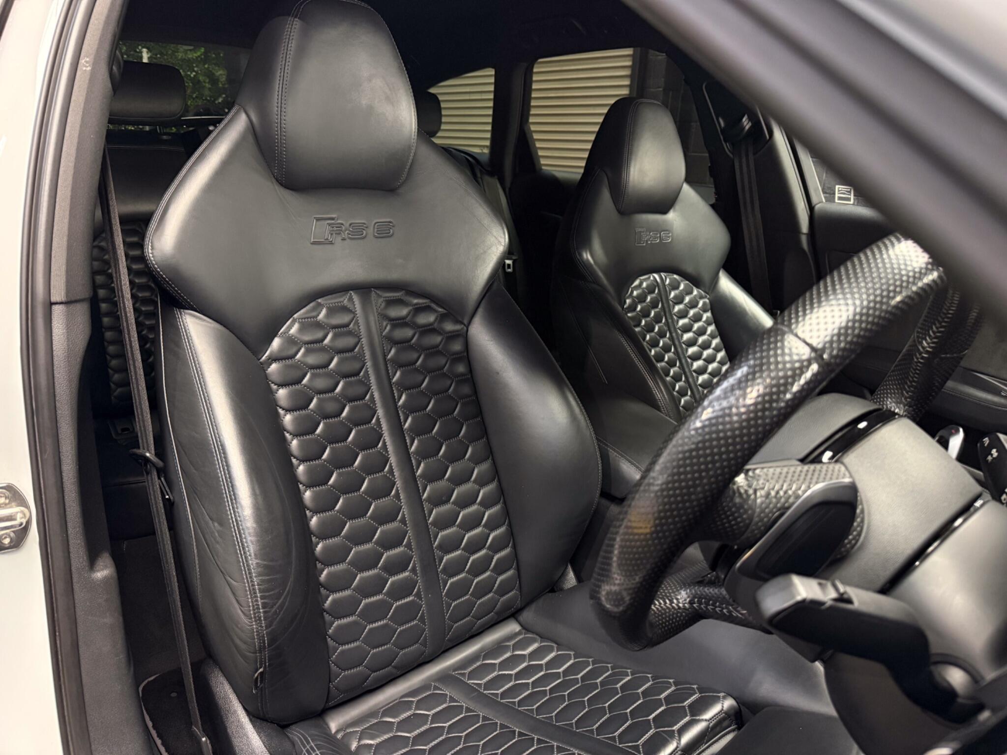 Audi RS6 Avant view 21