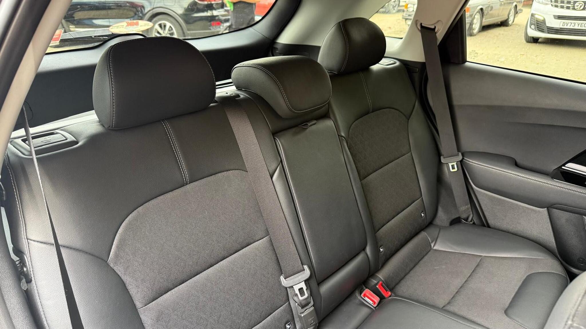 Kia Niro view 27