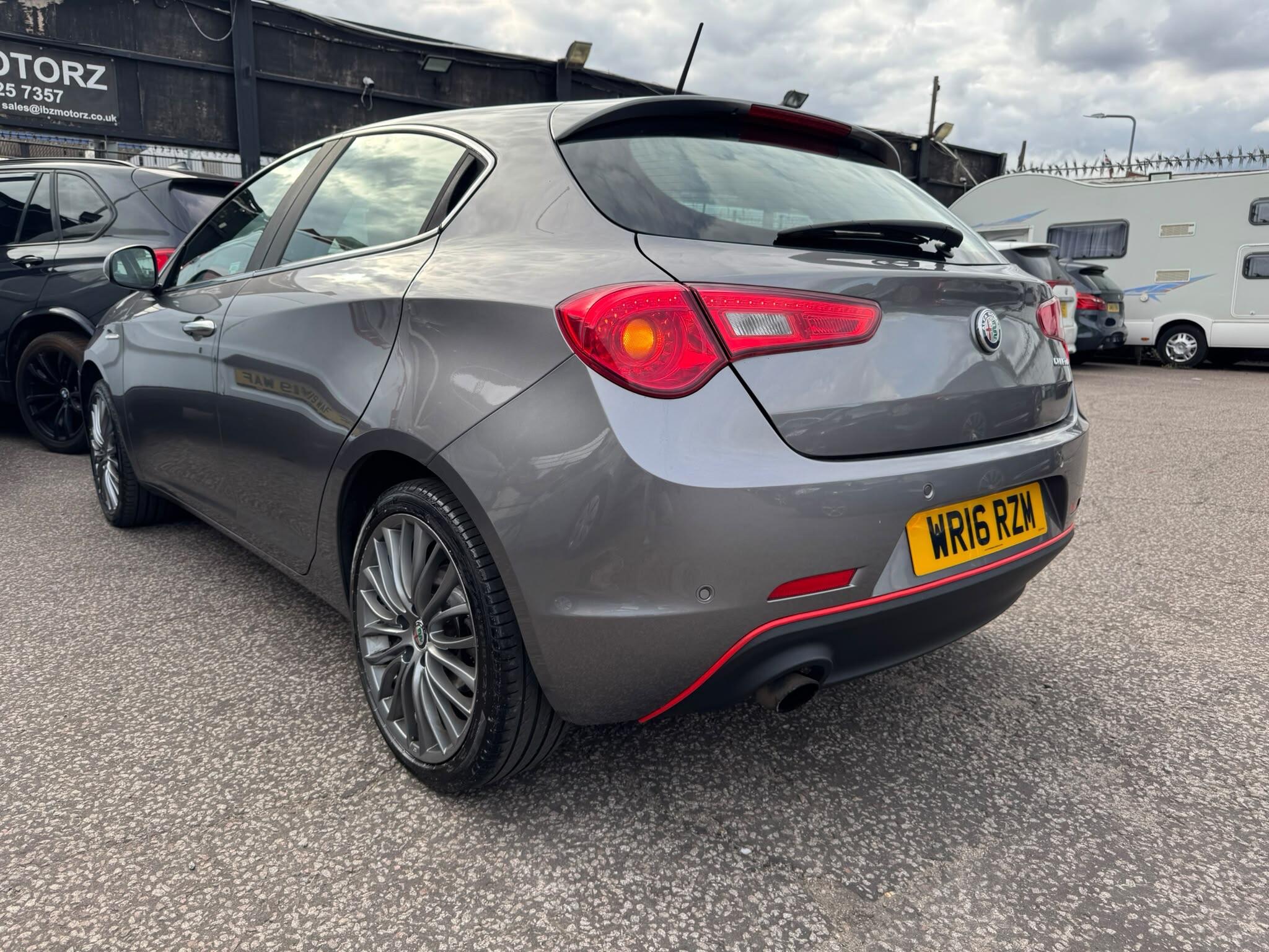 Alfa Romeo Giulietta view 10