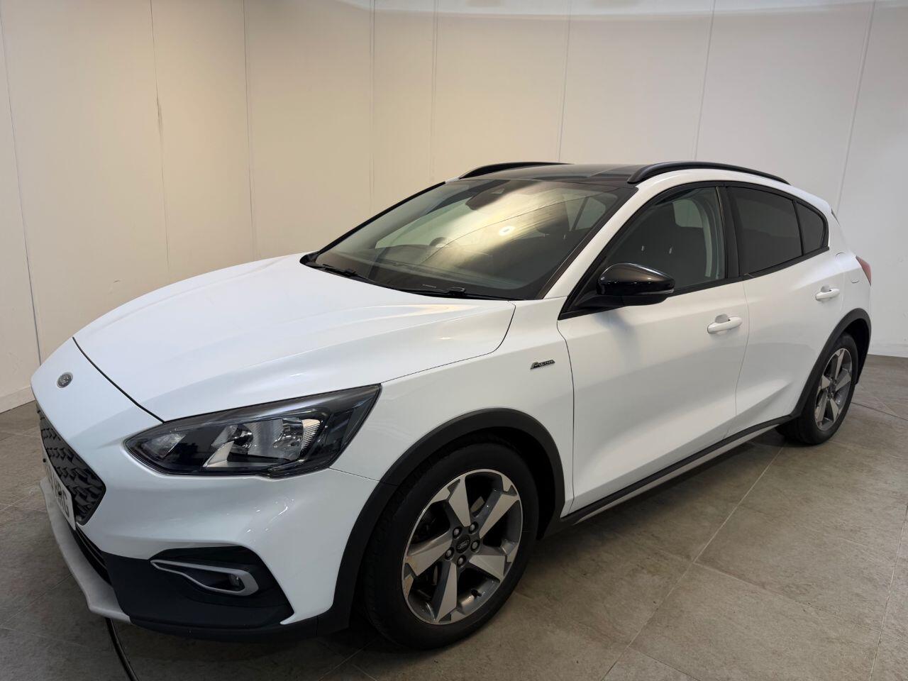 Ford Focus view 45